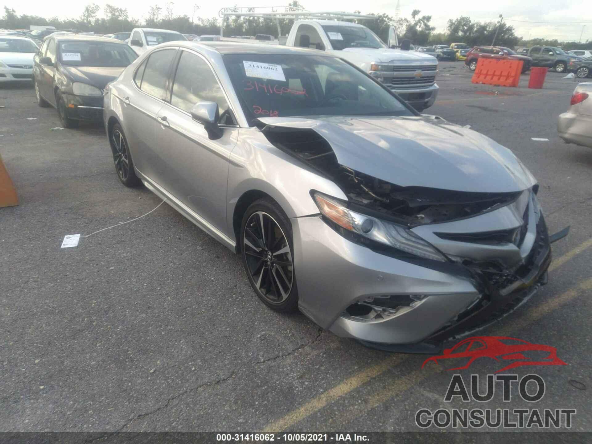 TOYOTA CAMRY 2018 - 4T1B61HK0JU034884
