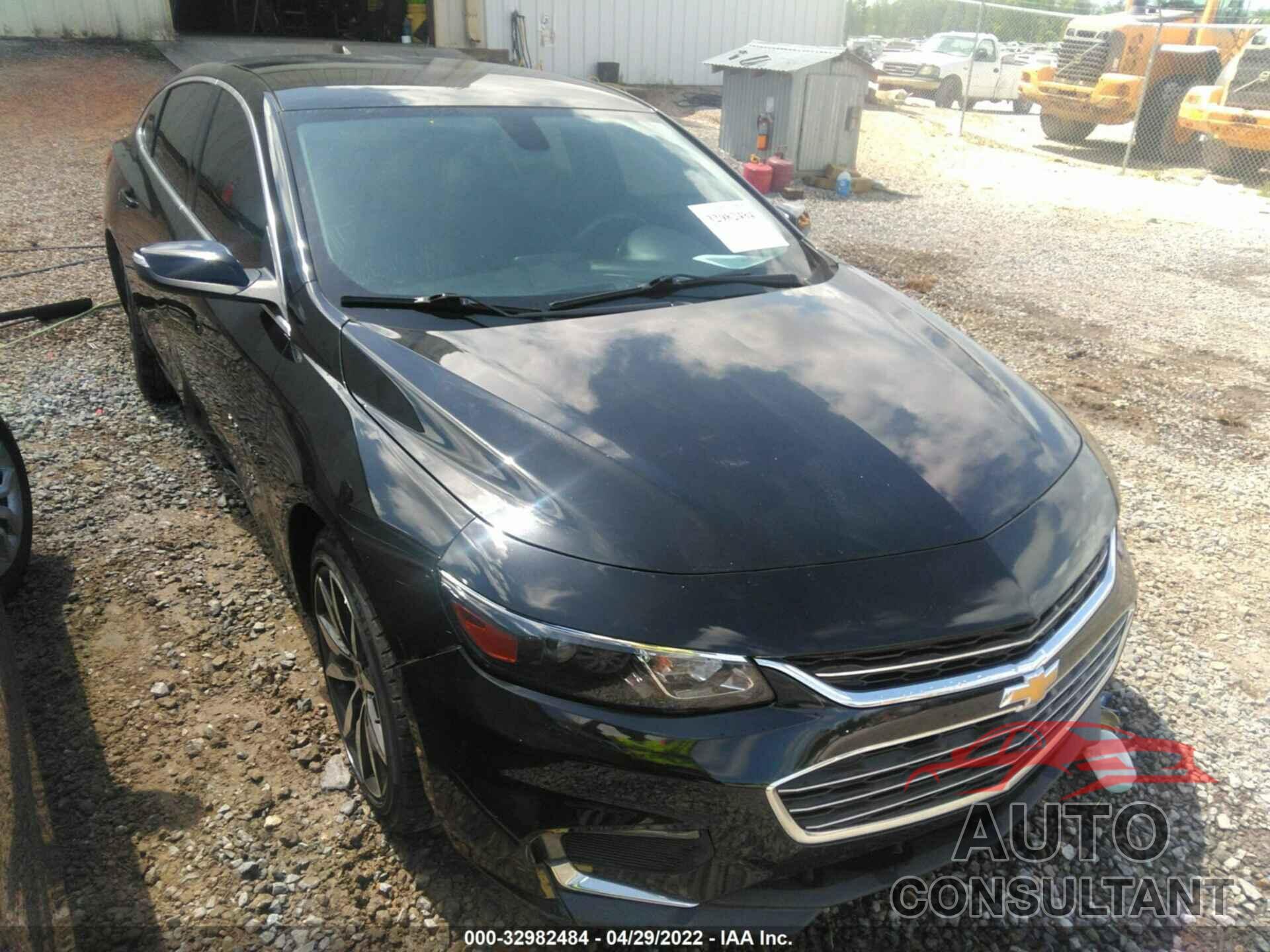 CHEVROLET MALIBU 2017 - 1G1ZE5ST5HF244211