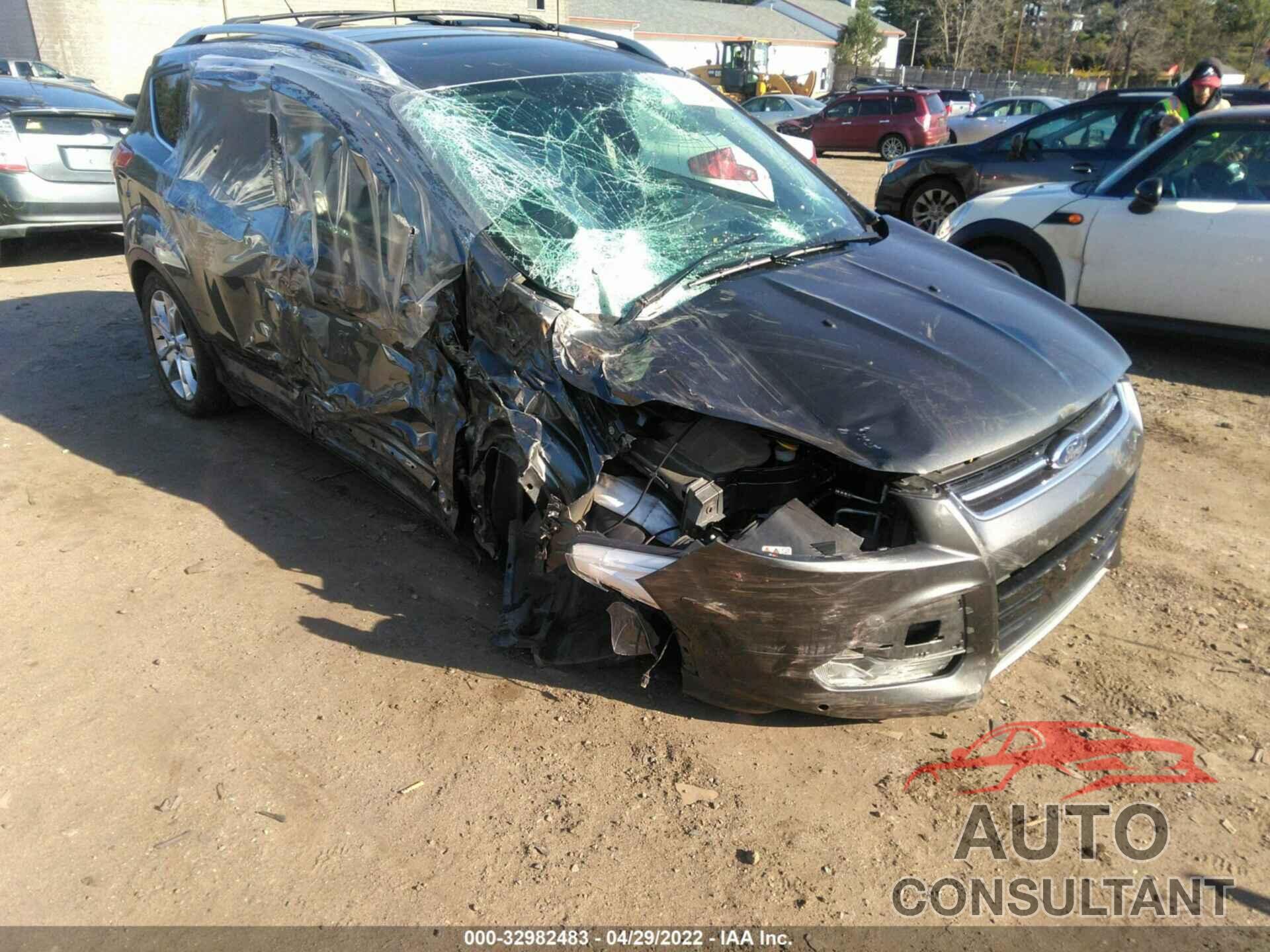 FORD ESCAPE 2016 - 1FMCU9J96GUC49162