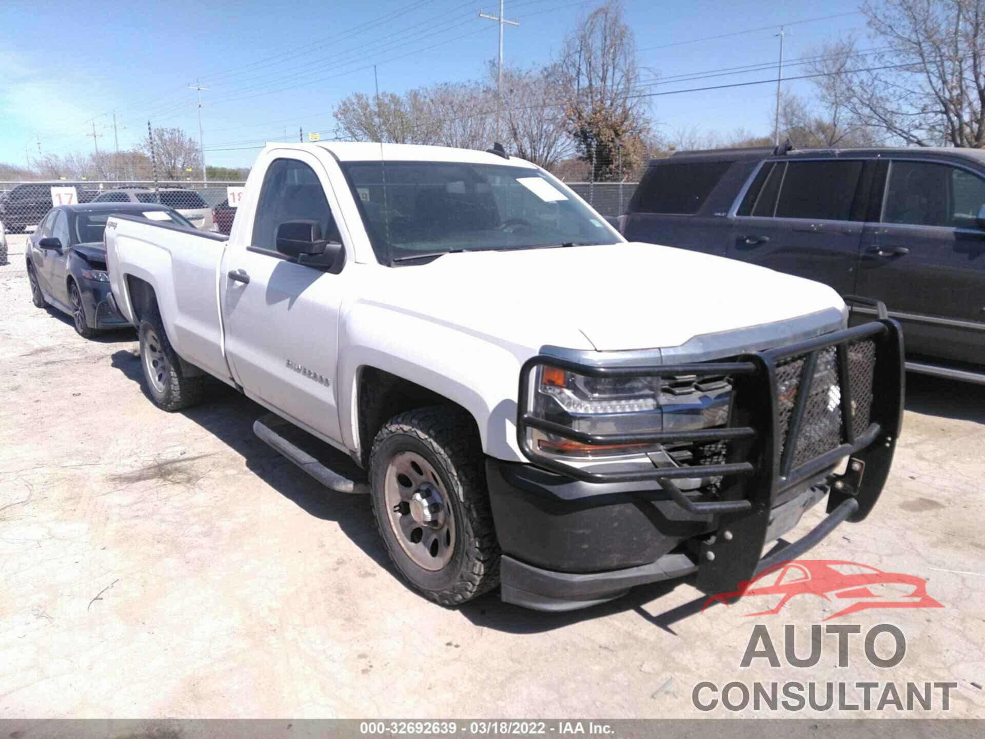 CHEVROLET SILVERADO 1500 2018 - 1GCNKNEC8JZ277055