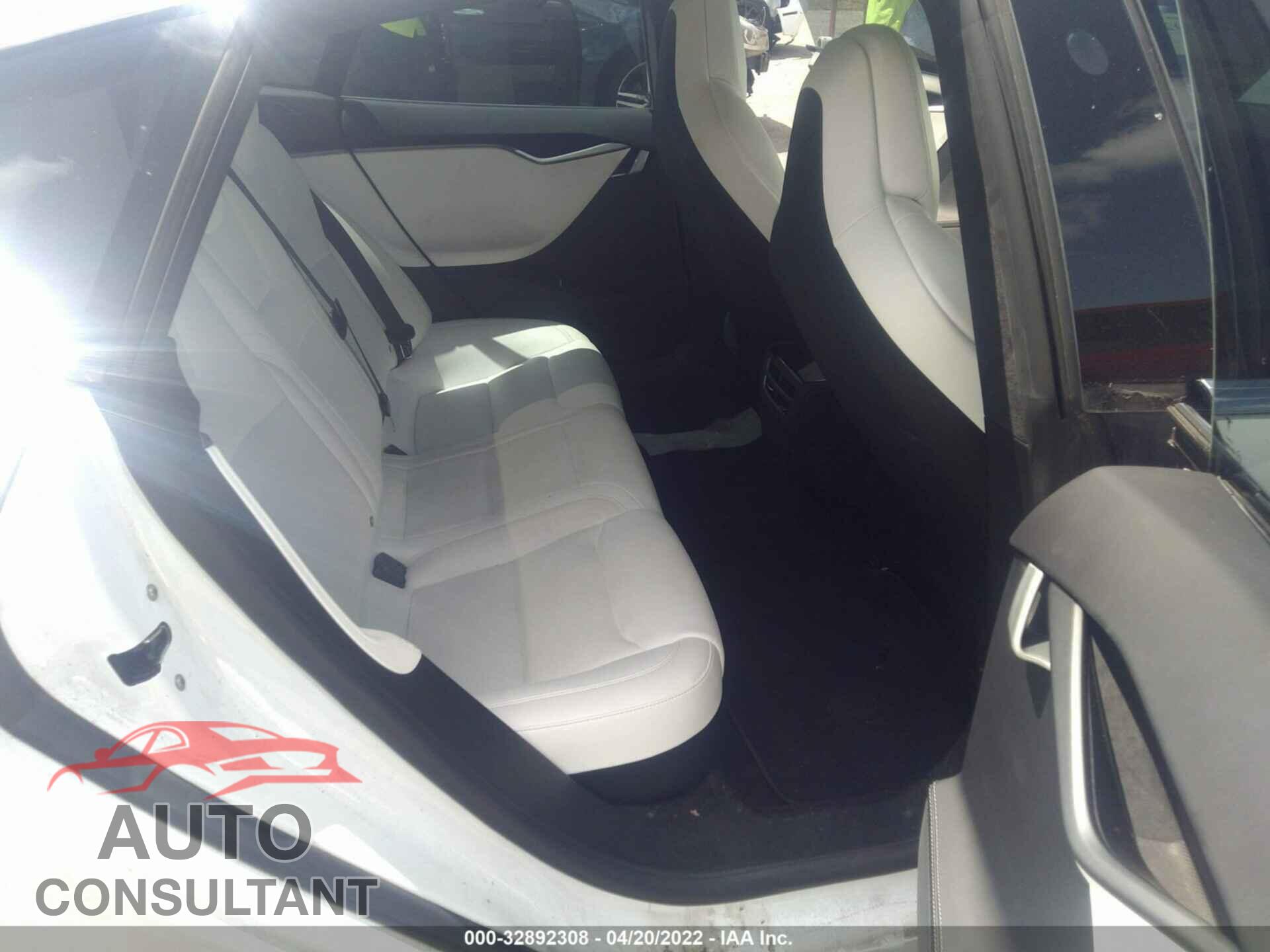 TESLA MODEL S 2019 - 5YJSA1E21KF306067