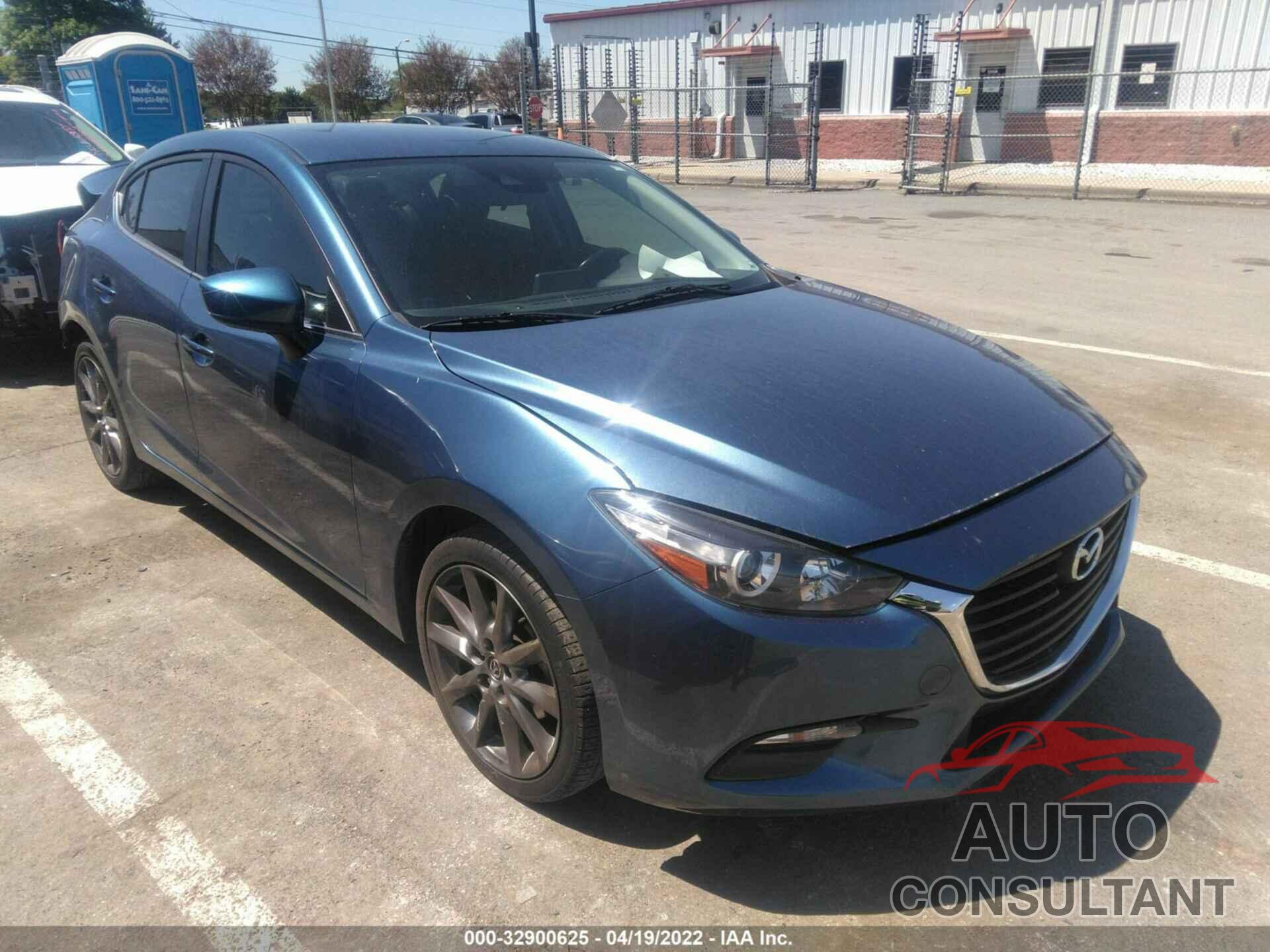 MAZDA MAZDA3 4-DOOR 2018 - 3MZBN1V37JM247353