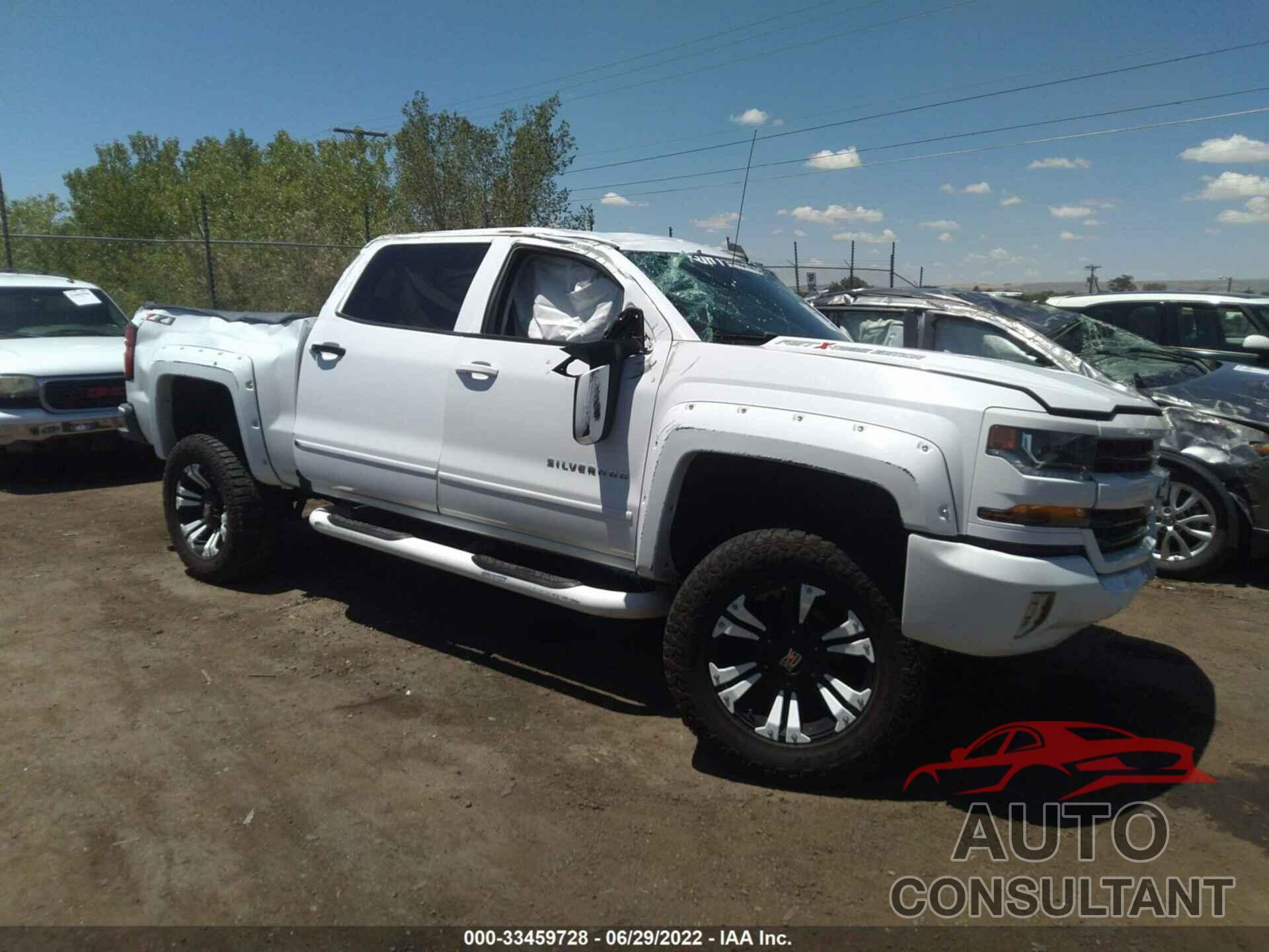 CHEVROLET SILVERADO 1500 2018 - 3GCUKREC9JG312639