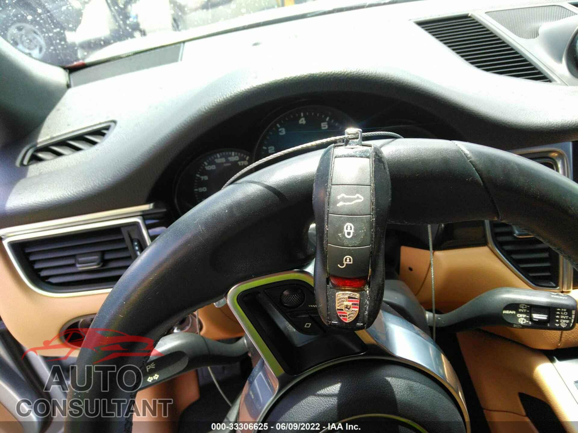 PORSCHE MACAN 2017 - WP1AA2A52HLB04781