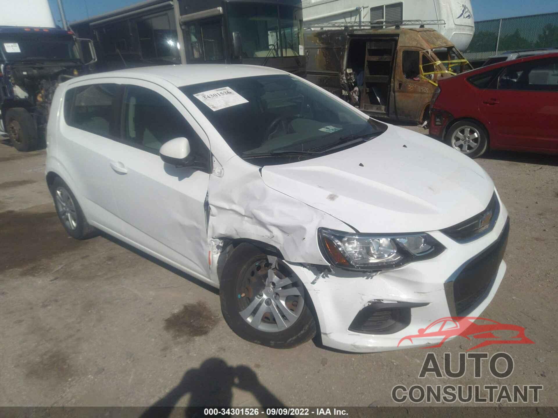 CHEVROLET SONIC 2017 - 1G1JG6SH0H4148748