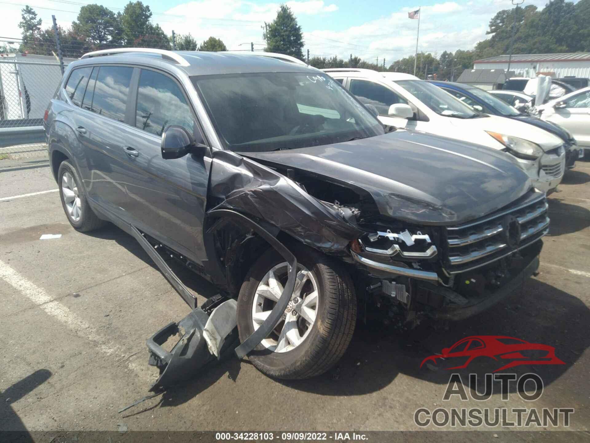 VOLKSWAGEN ATLAS 2018 - 1V2DR2CA3JC575134