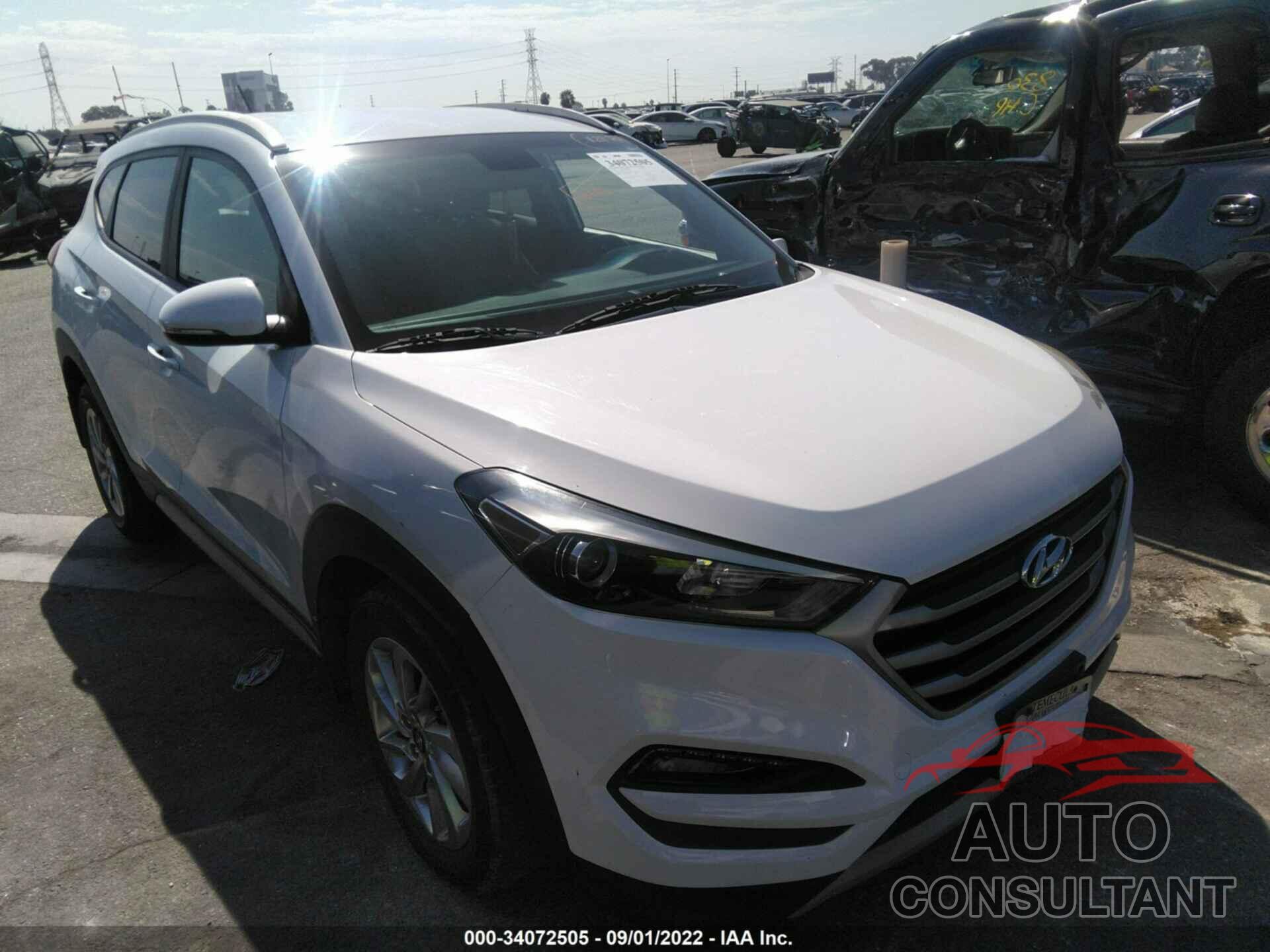 HYUNDAI TUCSON 2017 - KM8J33A29HU359585