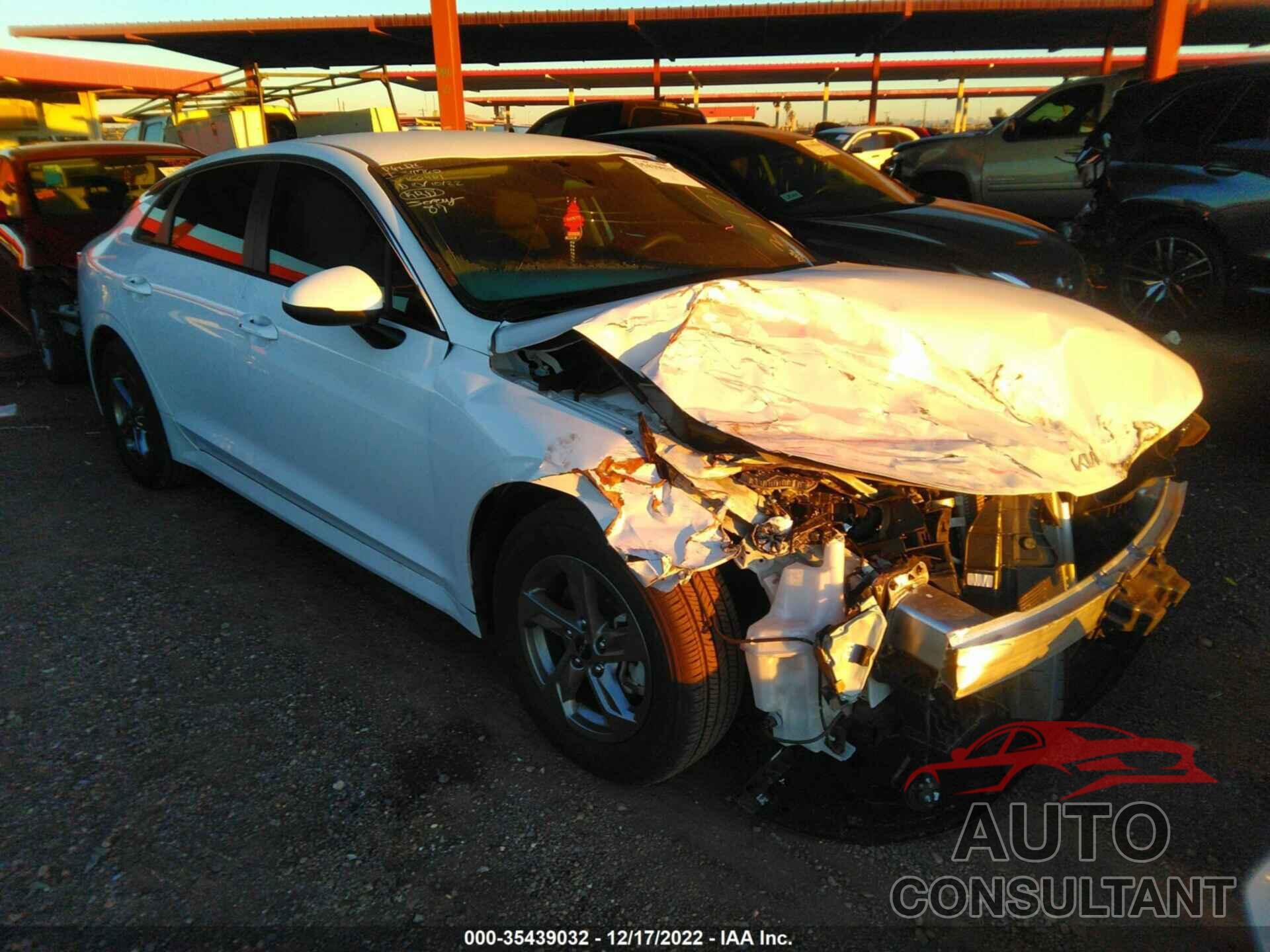 KIA K5 2022 - 5XXG14J2XNG160461