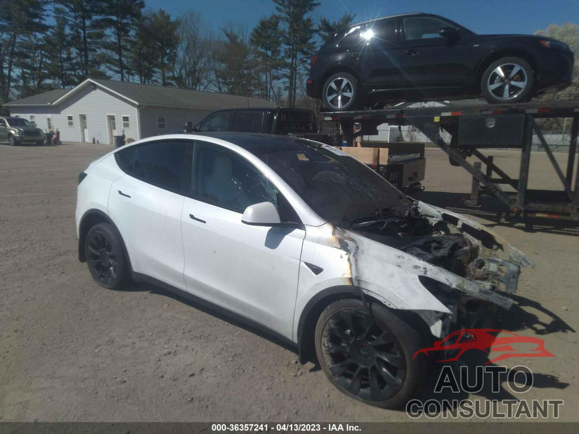 TESLA MODEL Y 2022 - 7SAYGDEE0NF512055