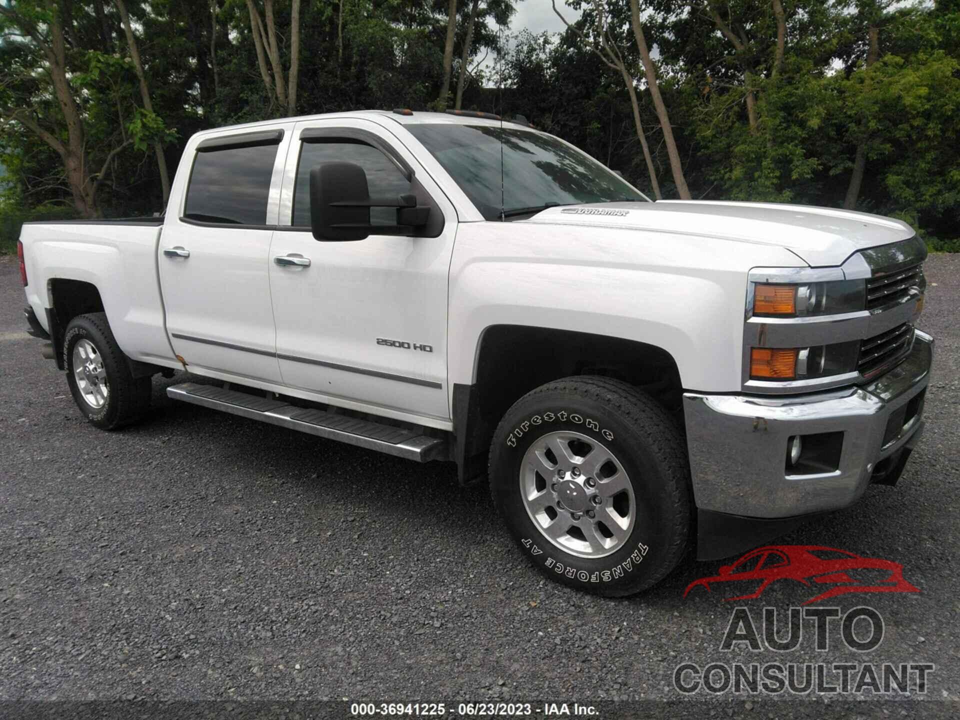 CHEVROLET SILVERADO 2500HD 2015 - 1GC1KWE86FF109939