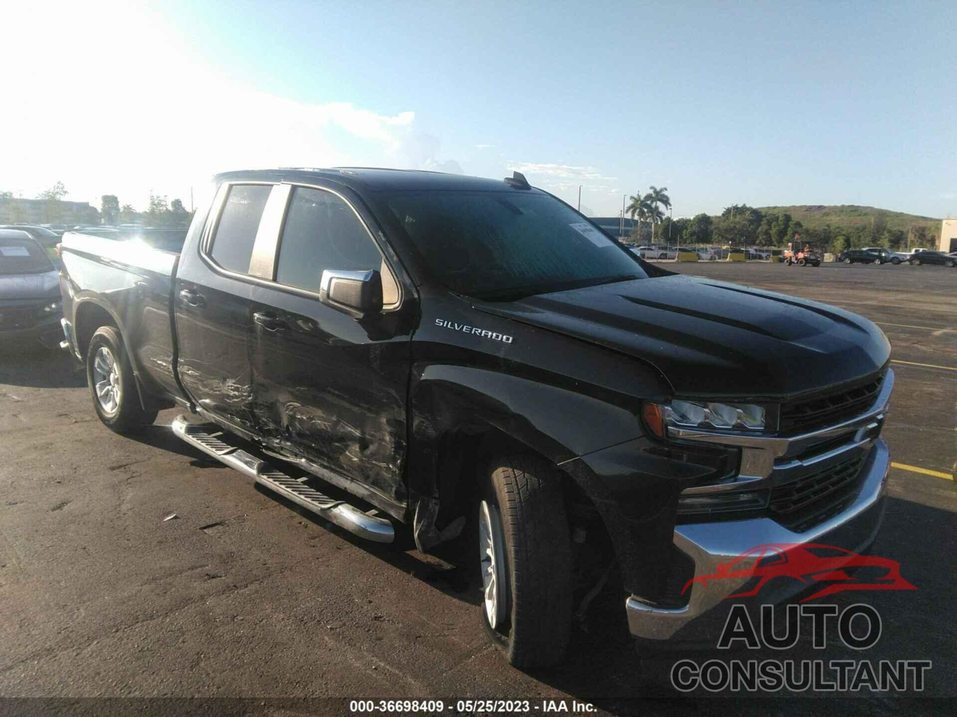 CHEVROLET SILVERADO 1500 2019 - 1GCRWCED9KZ223915