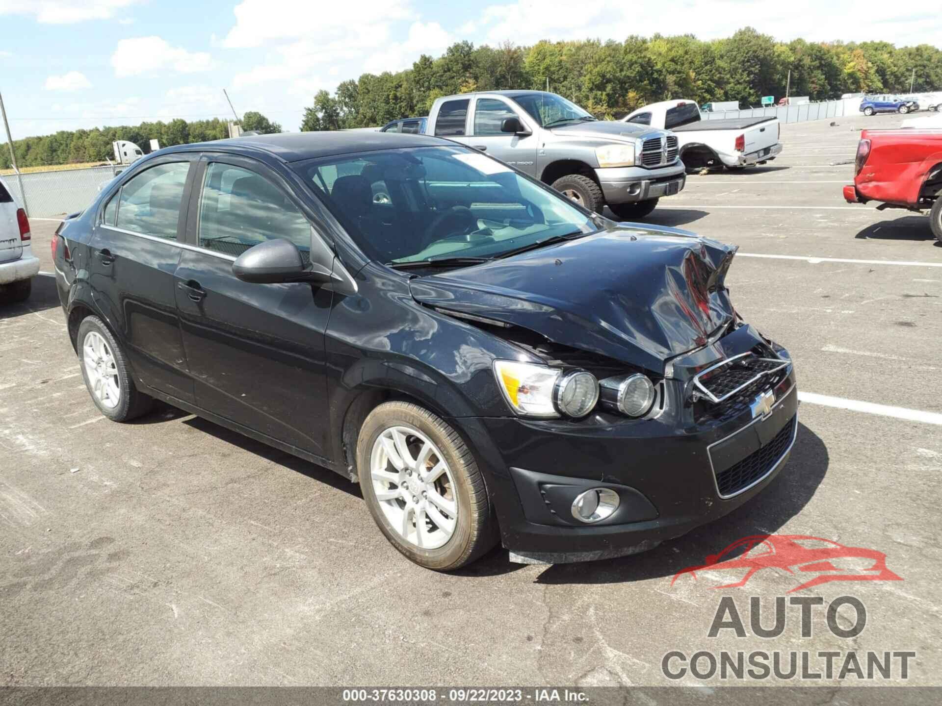 CHEVROLET SONIC 2016 - 1G1JC5SH5G4165453