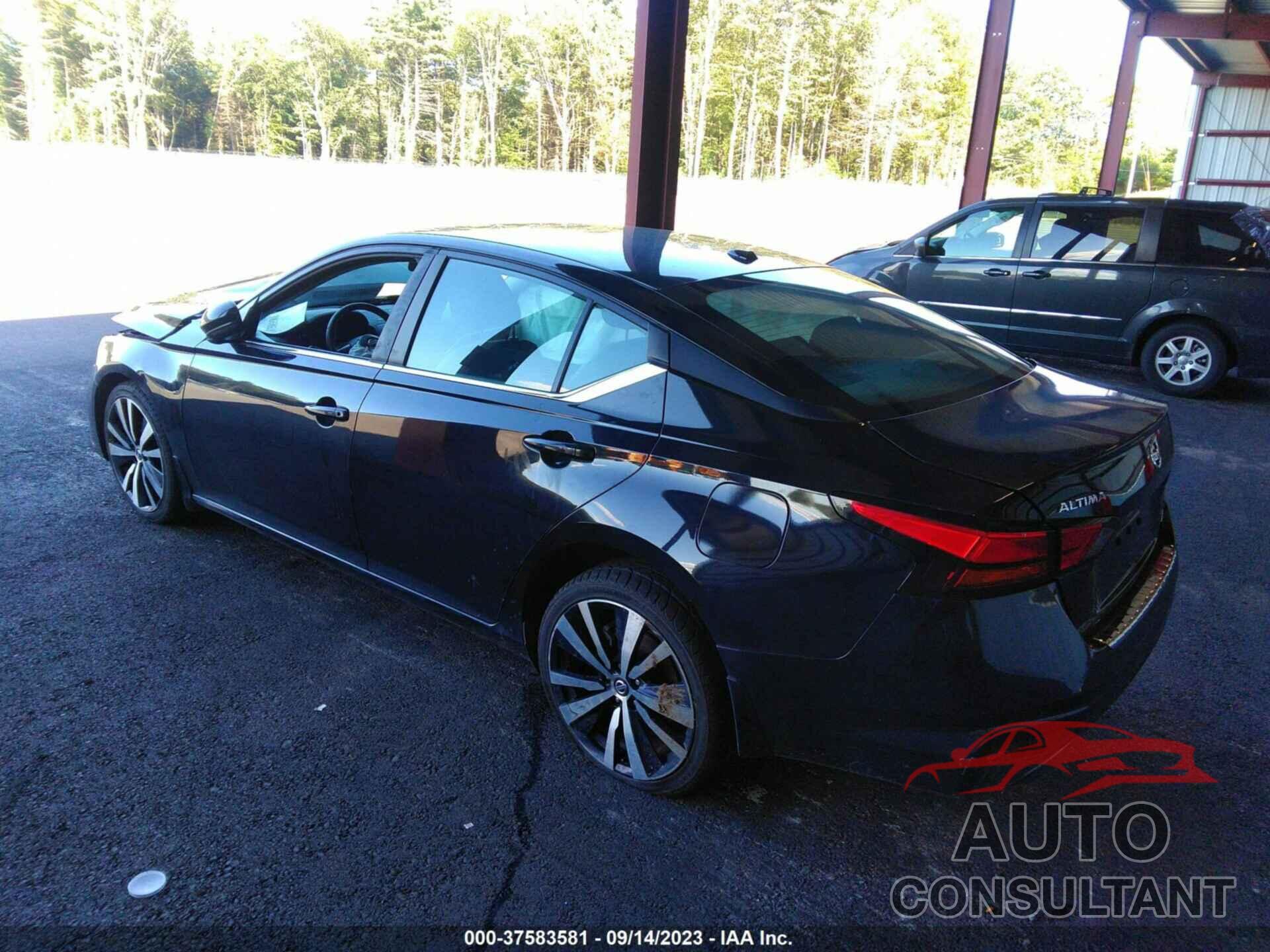 NISSAN ALTIMA 2019 - 1N4BL4CW9KN317326