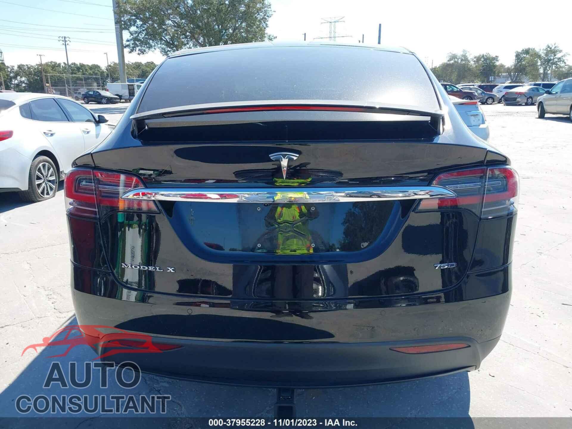 TESLA MODEL X 2017 - 5YJXCDE20HF051955