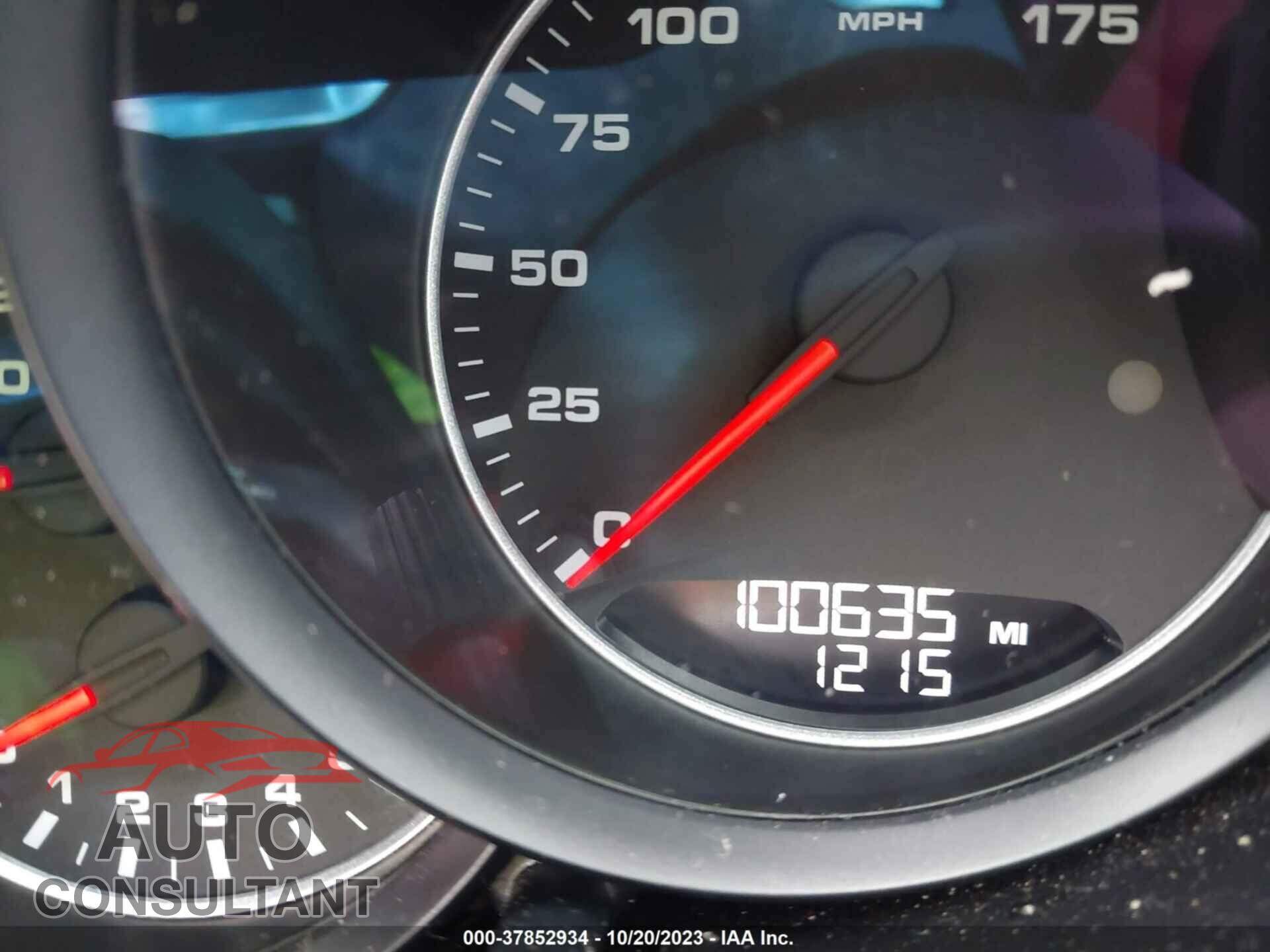 PORSCHE CAYENNE 2017 - WP1AA2A27HKA88279