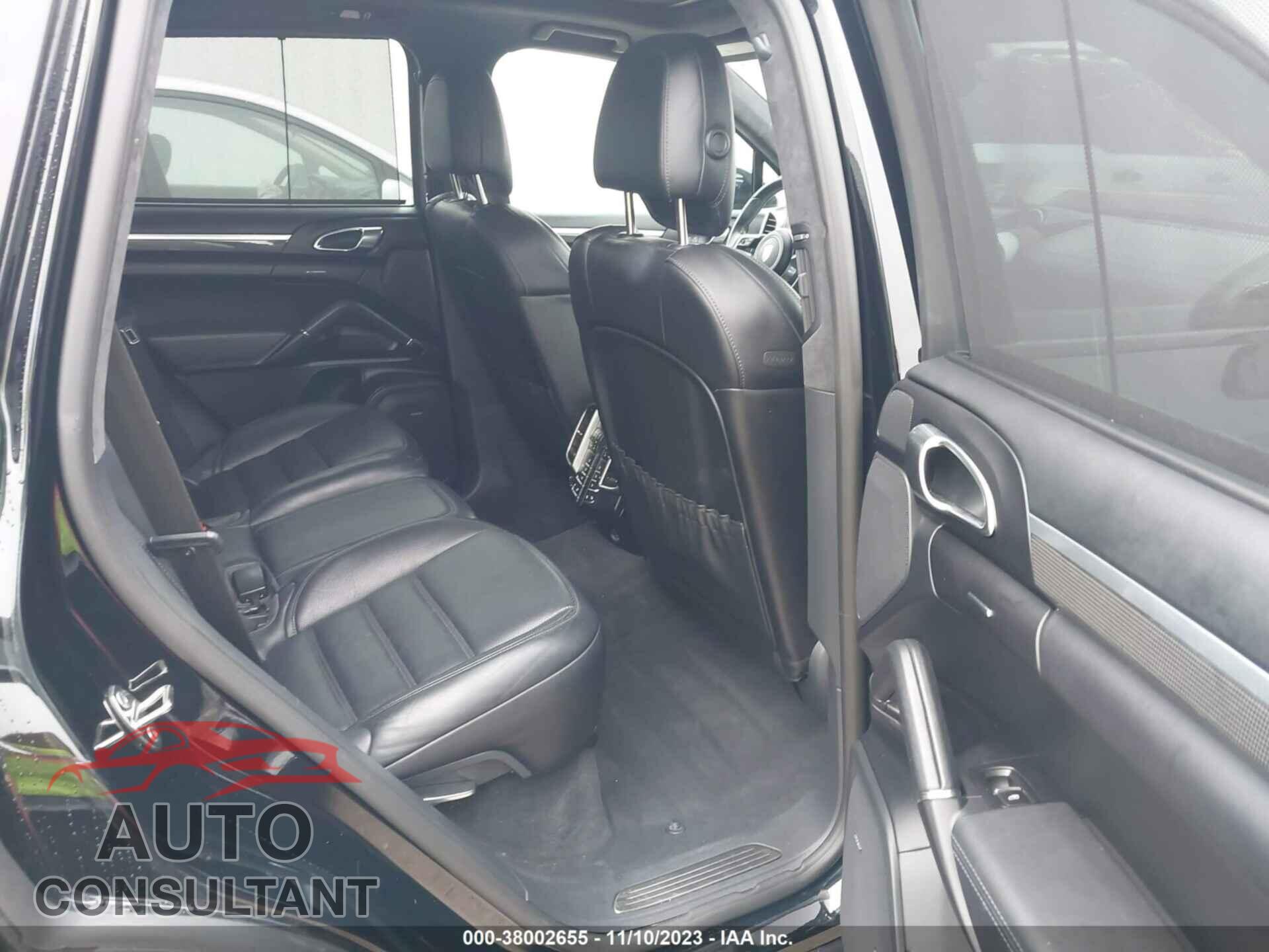 PORSCHE CAYENNE 2017 - WP1AD2A20HLA81644