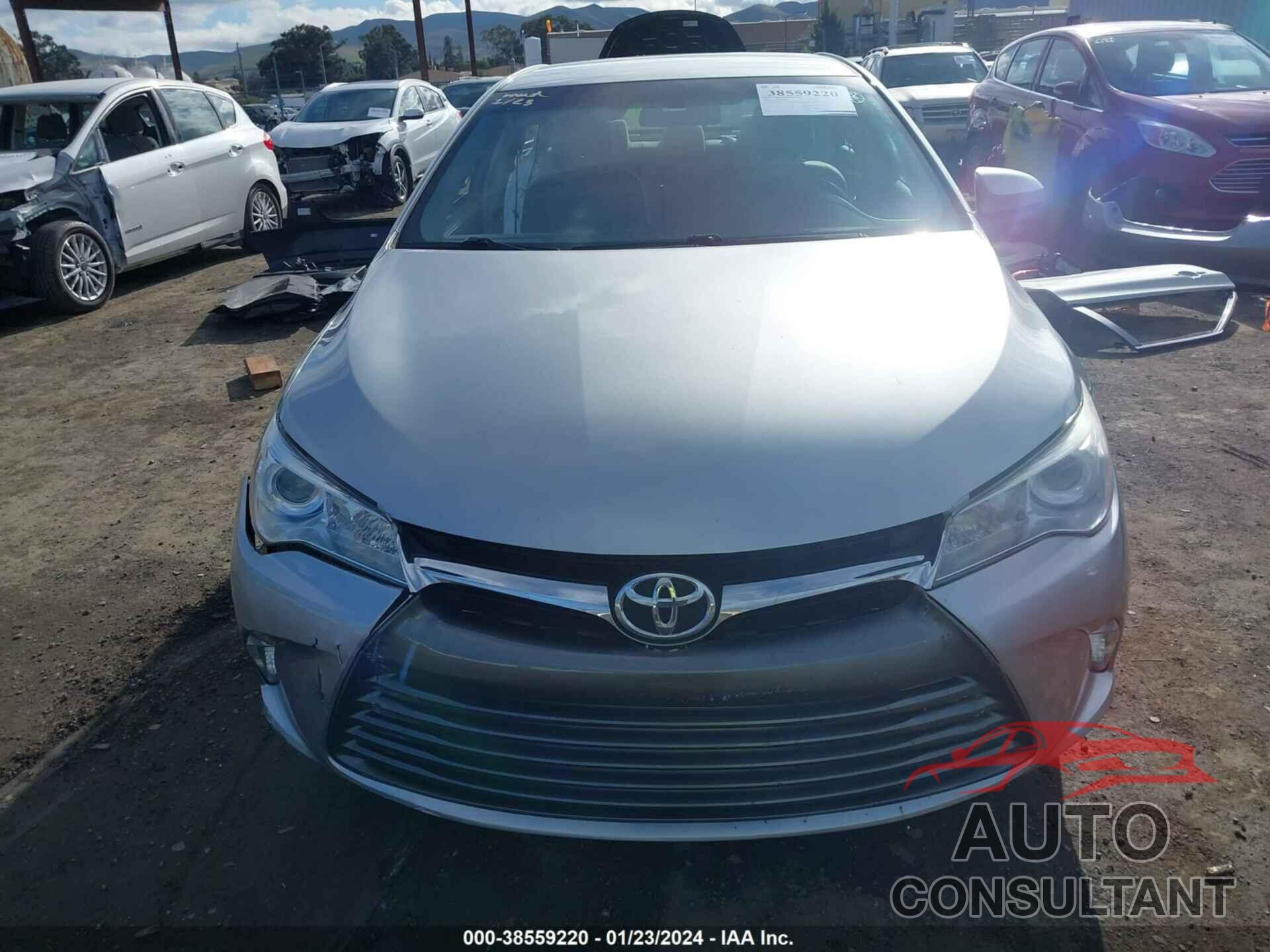 TOYOTA CAMRY 2016 - 4T4BF1FK1GR552701