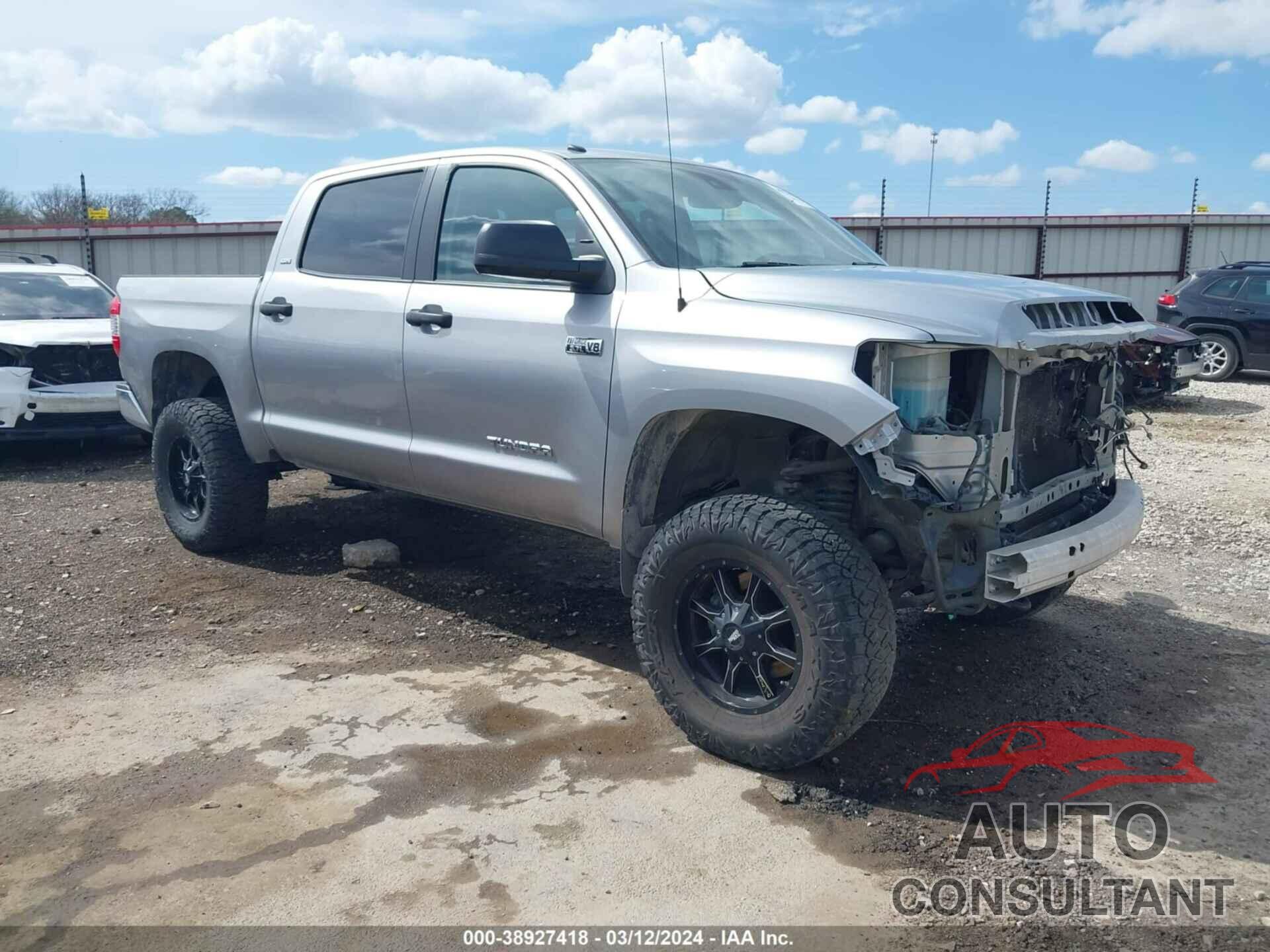 TOYOTA TUNDRA 2019 - 5TFDW5F15KX782609