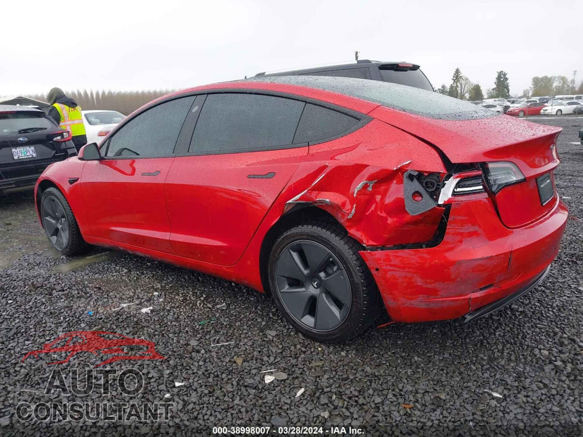 TESLA MODEL 3 2022 - 5YJ3E1EB2NF103671