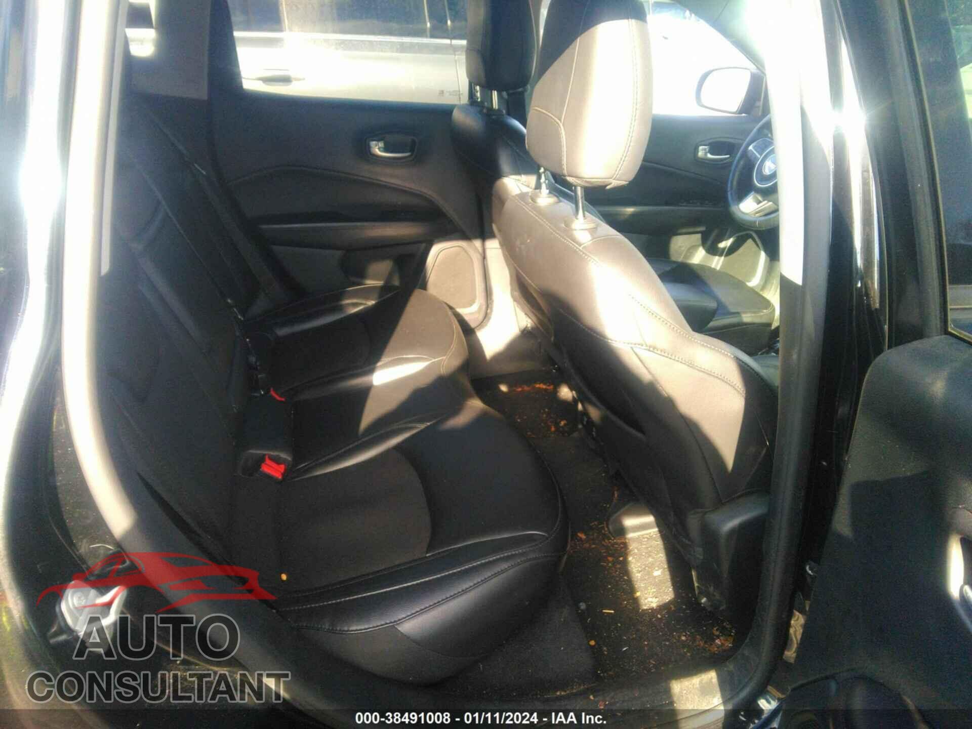 JEEP COMPASS 2019 - 3C4NJDBB2KT648308