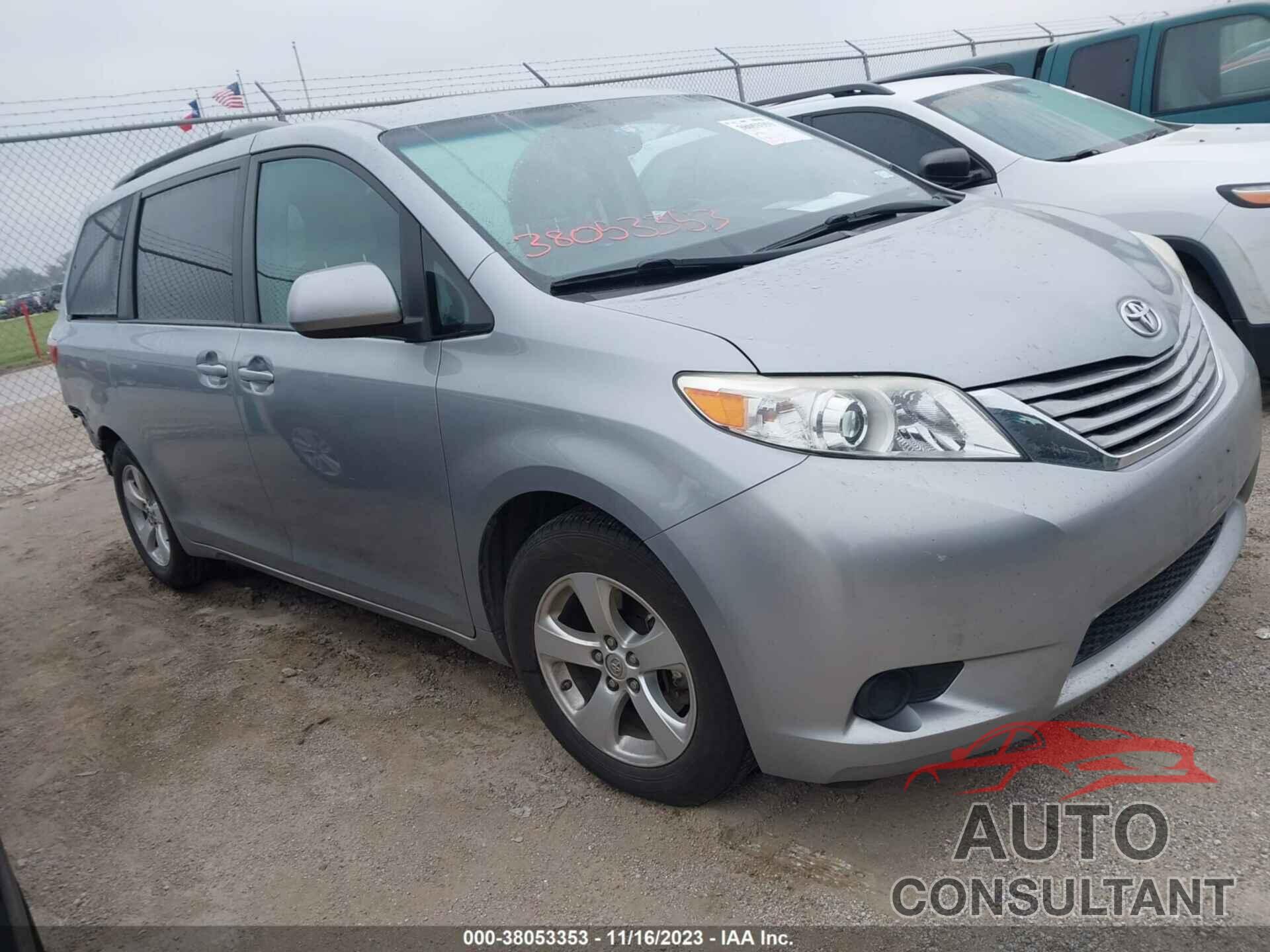 TOYOTA SIENNA 2017 - 5TDKZ3DC6HS784682