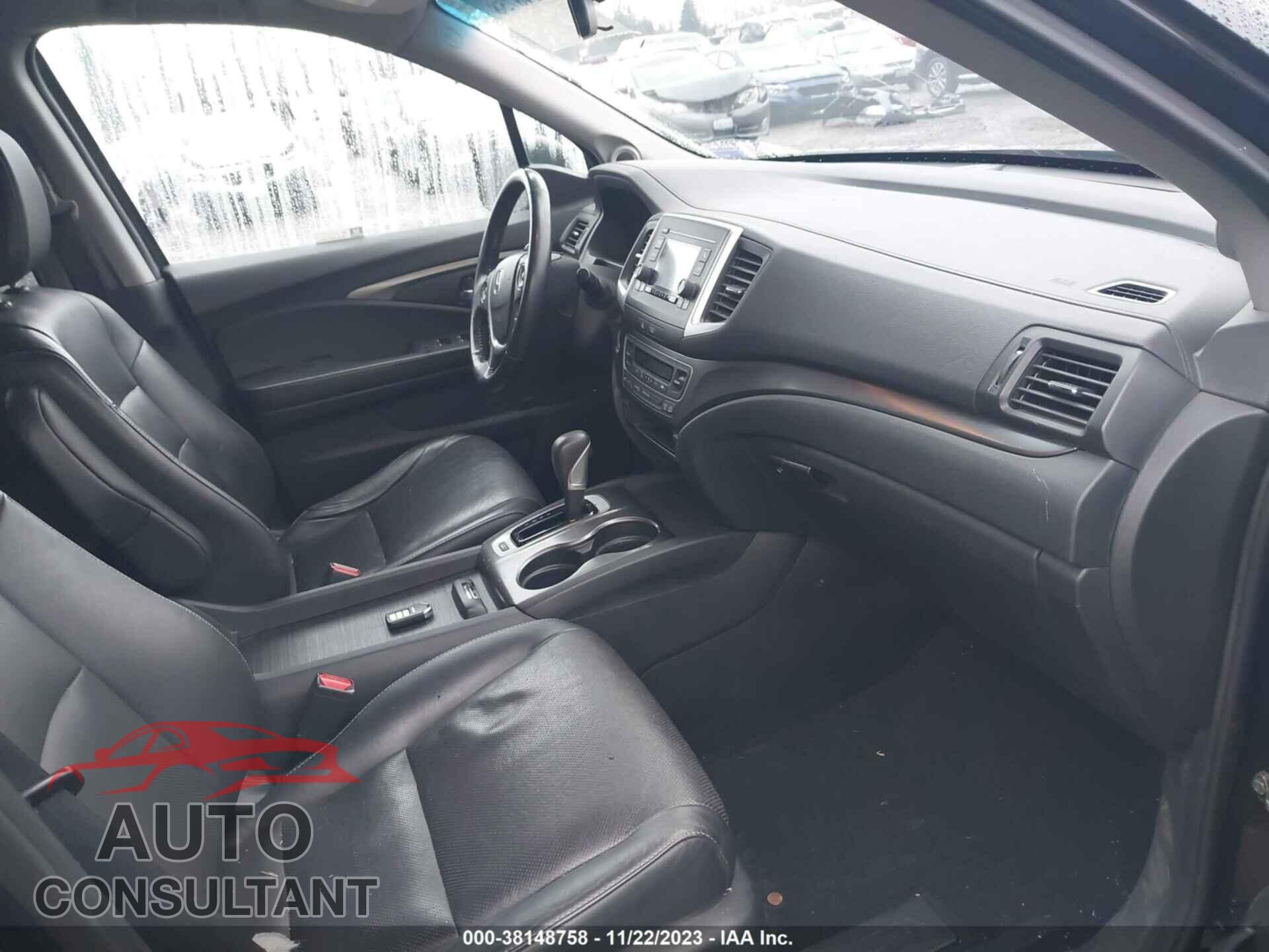 HONDA RIDGELINE 2017 - 5FPYK3F59HB011102