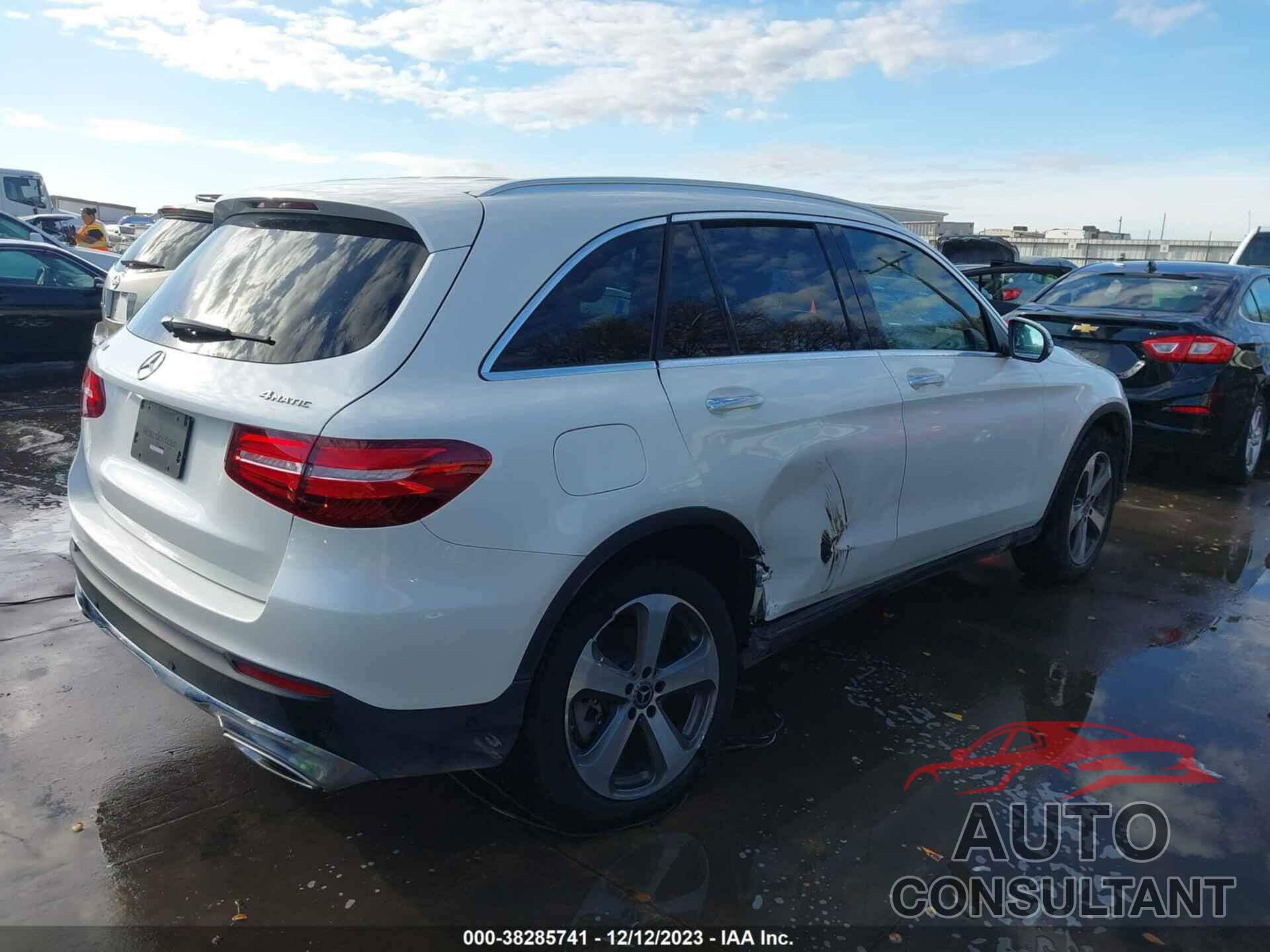 MERCEDES-BENZ GLC 2019 - WDC0G4KB2KF548965