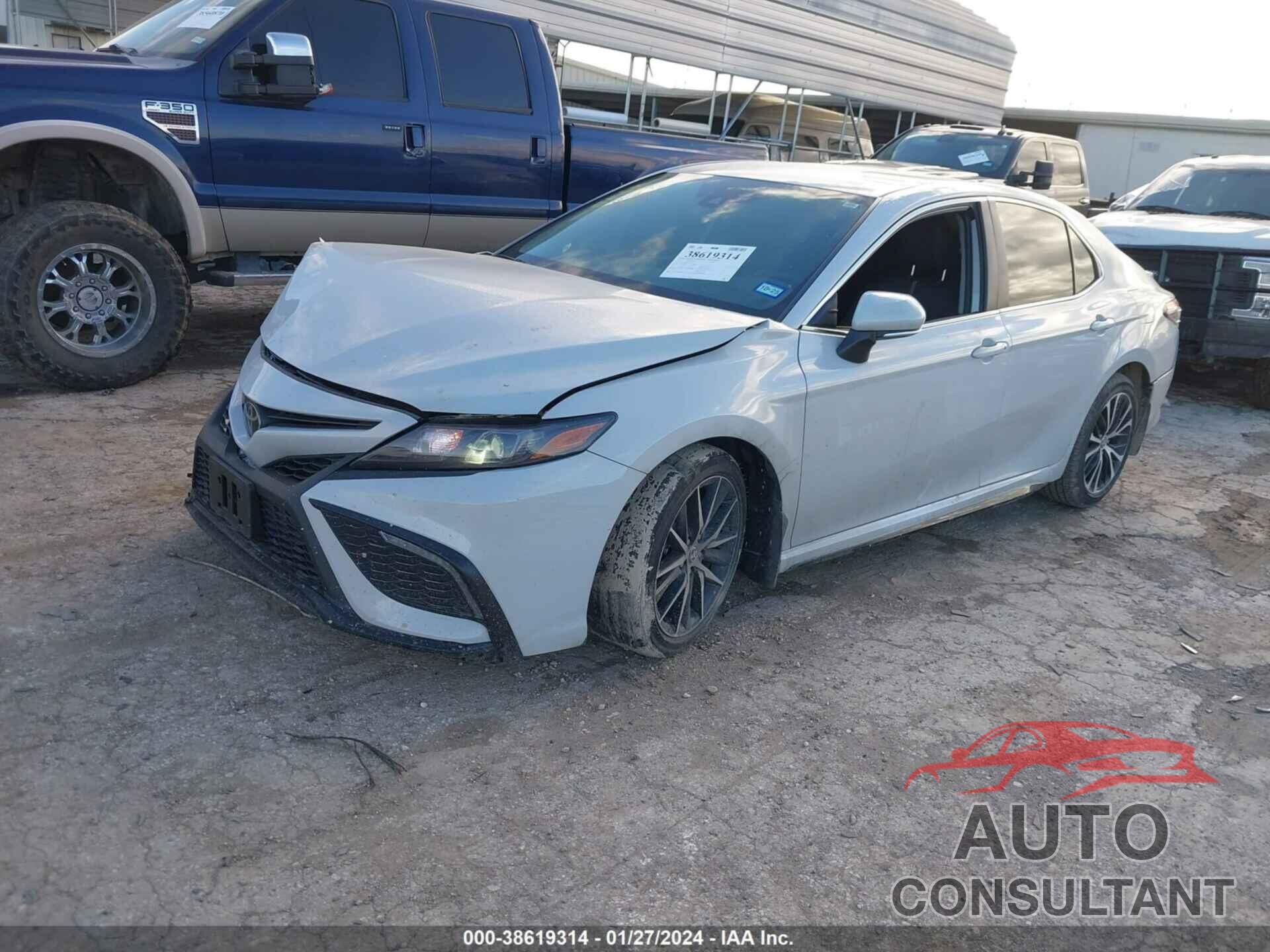 TOYOTA CAMRY 2024 - 4T1G11AK4RU206327