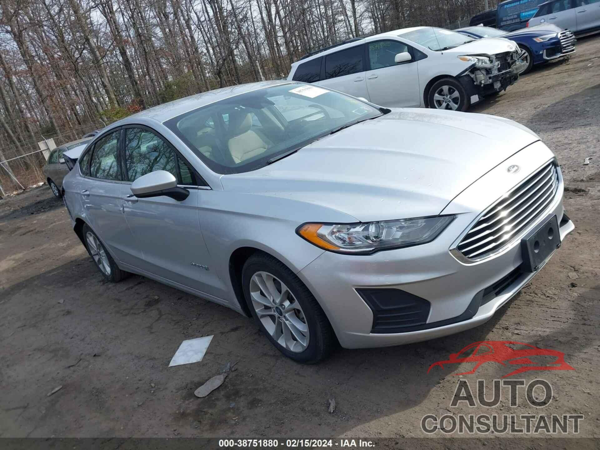 FORD FUSION HYBRID 2019 - 3FA6P0LU1KR257018