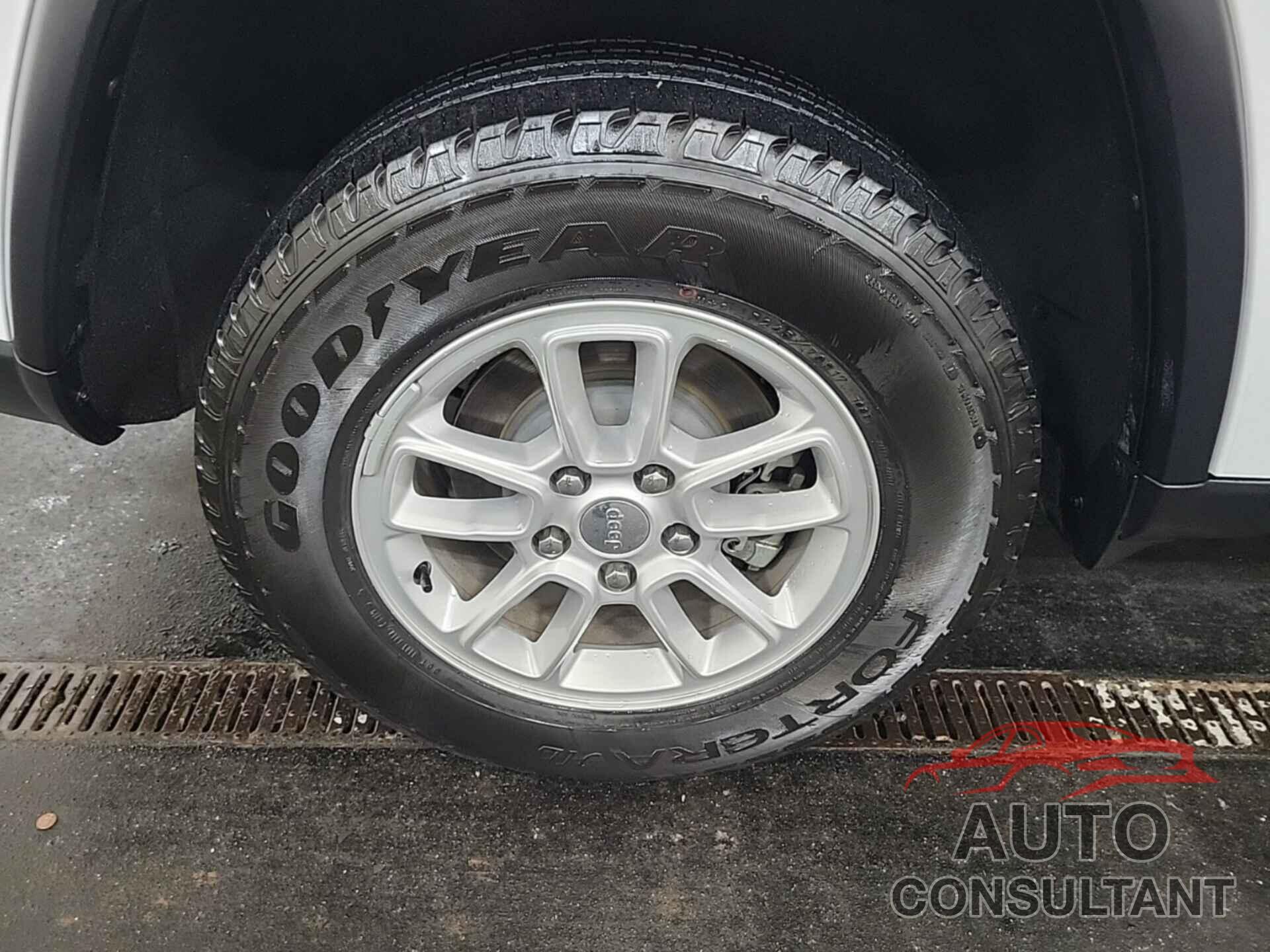 JEEP GRAND CHEROKEE 2020 - 1C4RJFAG5LC220921