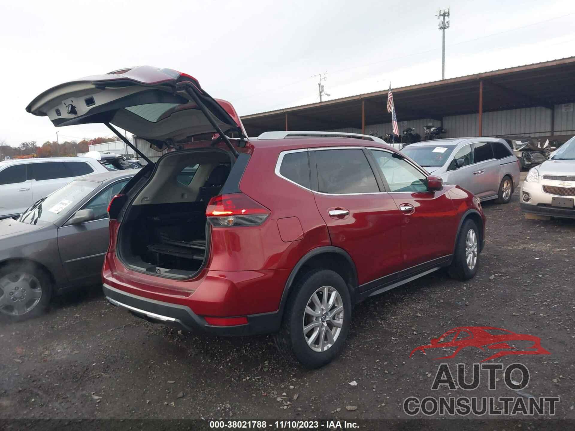 NISSAN ROGUE 2018 - 5N1AT2MV1JC752055