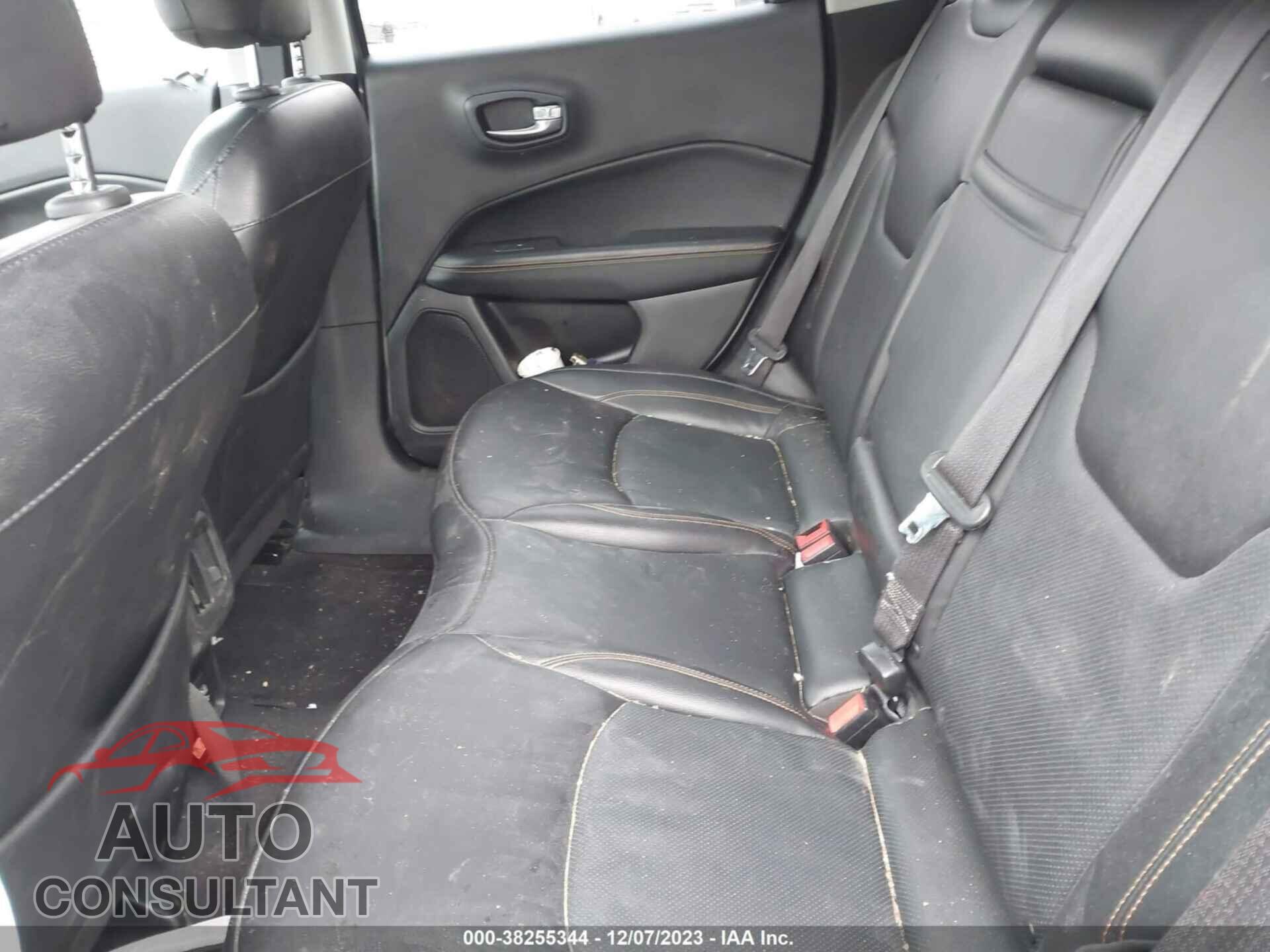 JEEP COMPASS 2019 - 3C4NJDCB5KT854205