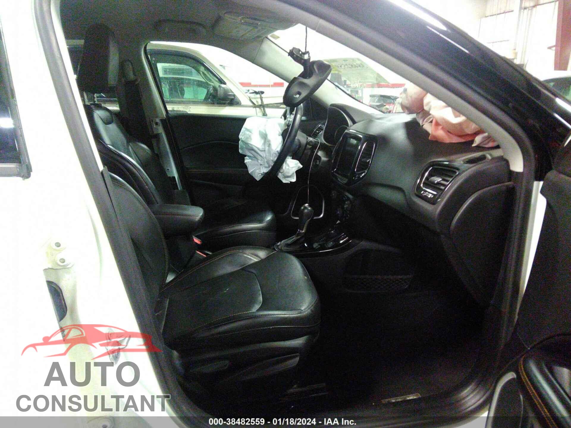 JEEP COMPASS 2018 - 3C4NJDCB9JT290749