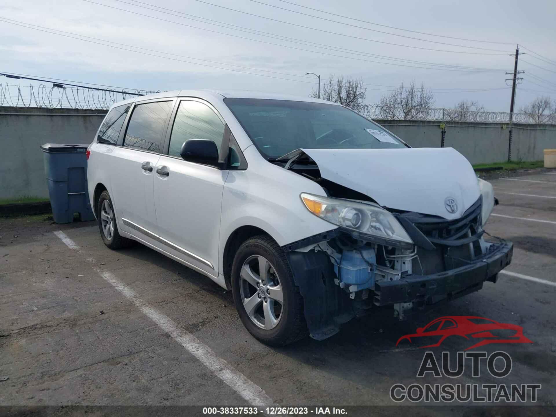 TOYOTA SIENNA 2016 - 5TDZK3DC0GS755325