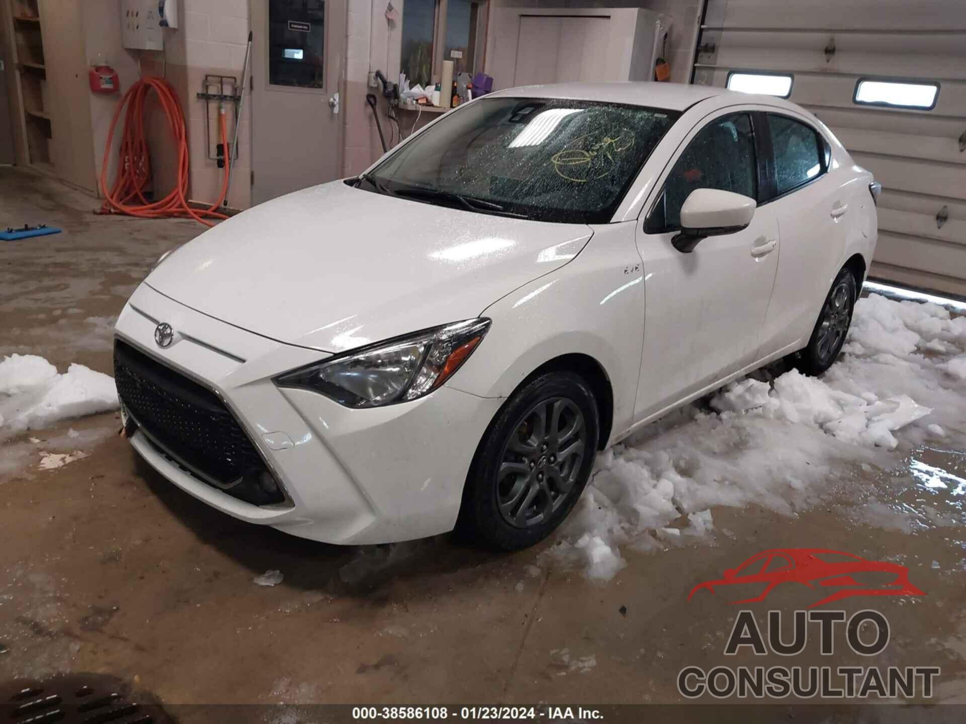 TOYOTA YARIS 2019 - 3MYDLBYV6KY524848