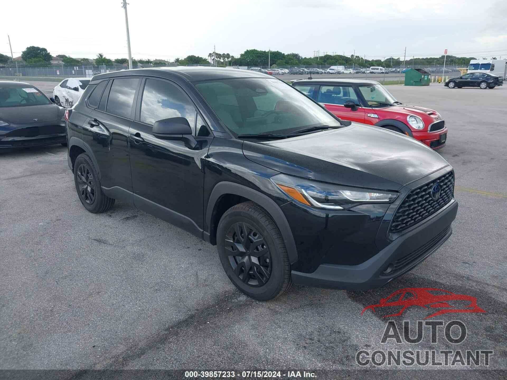 TOYOTA COROLLA CROSS 2023 - 7MUAAAAG0PV054625