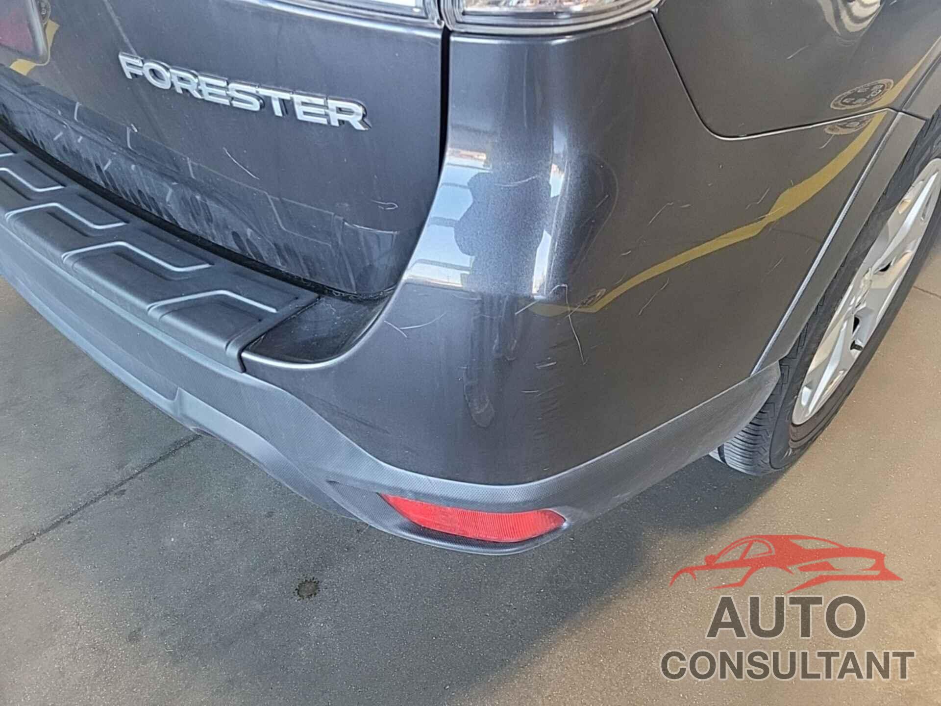 SUBARU FORESTER 2019 - JF2SKACC5KH426173