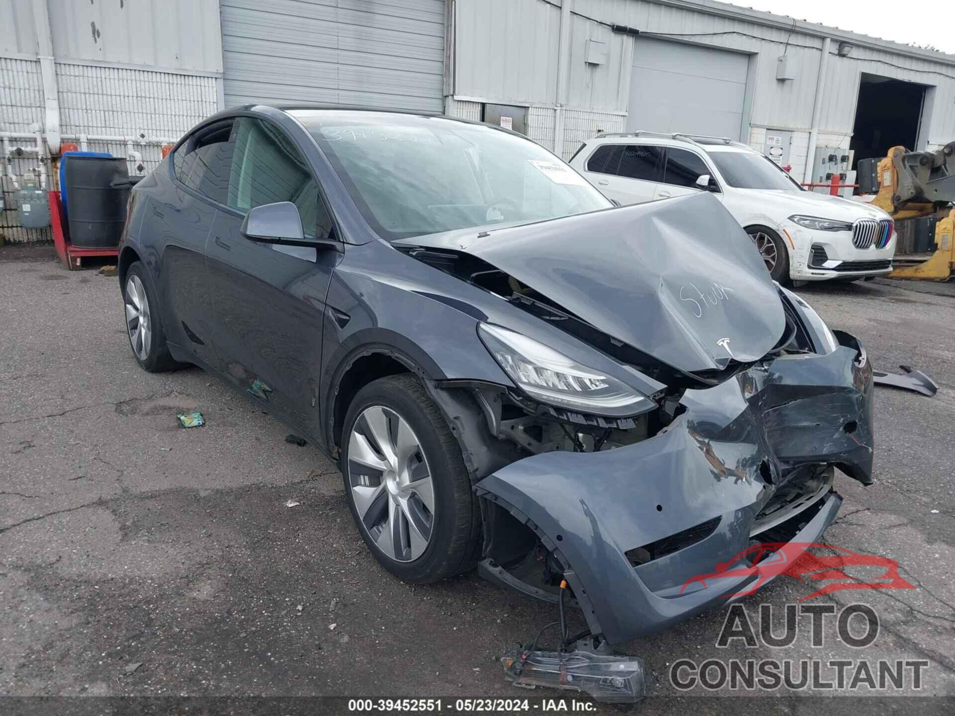 TESLA MODEL Y 2021 - 5YJYGDEE0MF145489