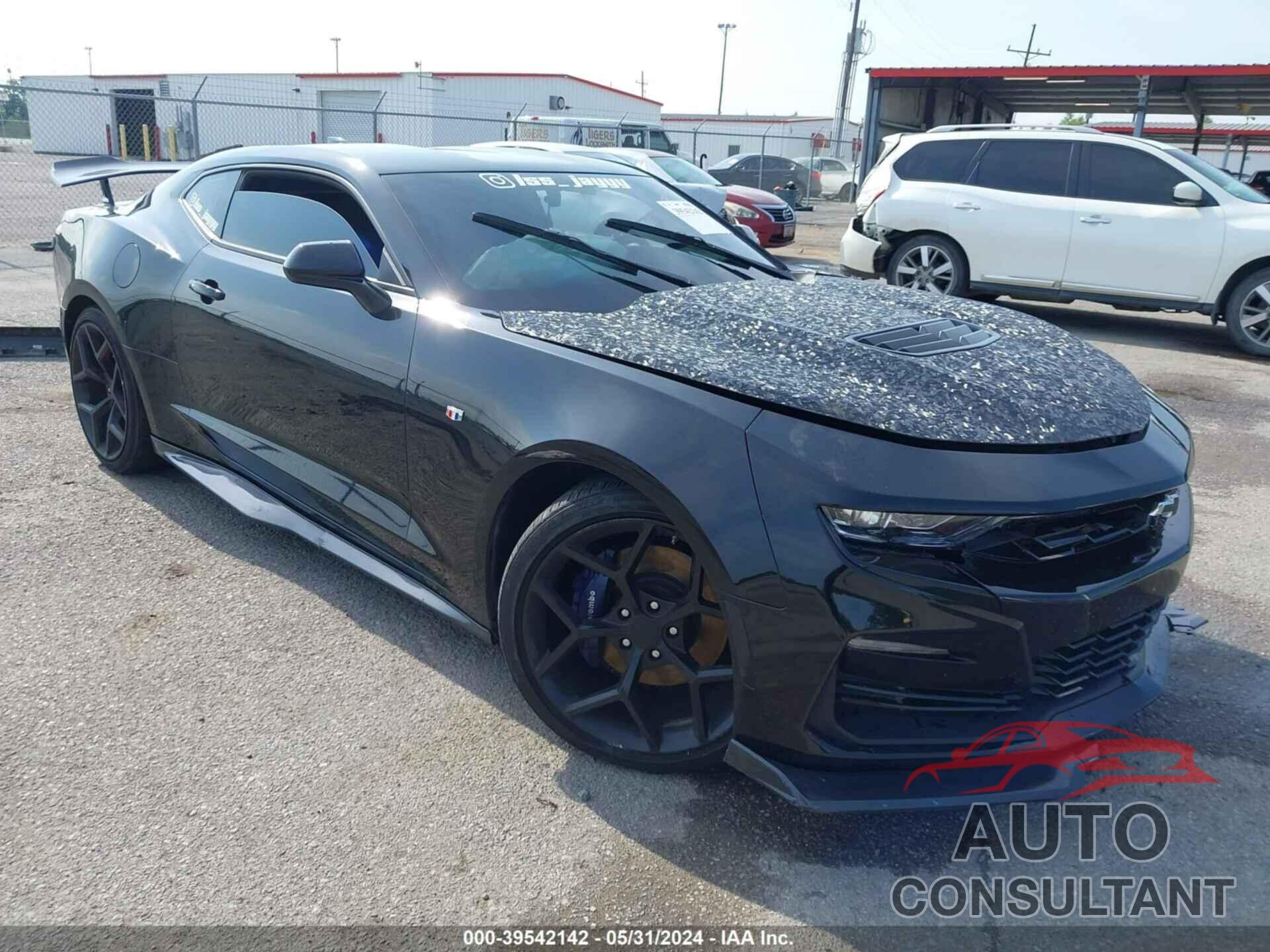 CHEVROLET CAMARO 2021 - 1G1FF1R76M0143063