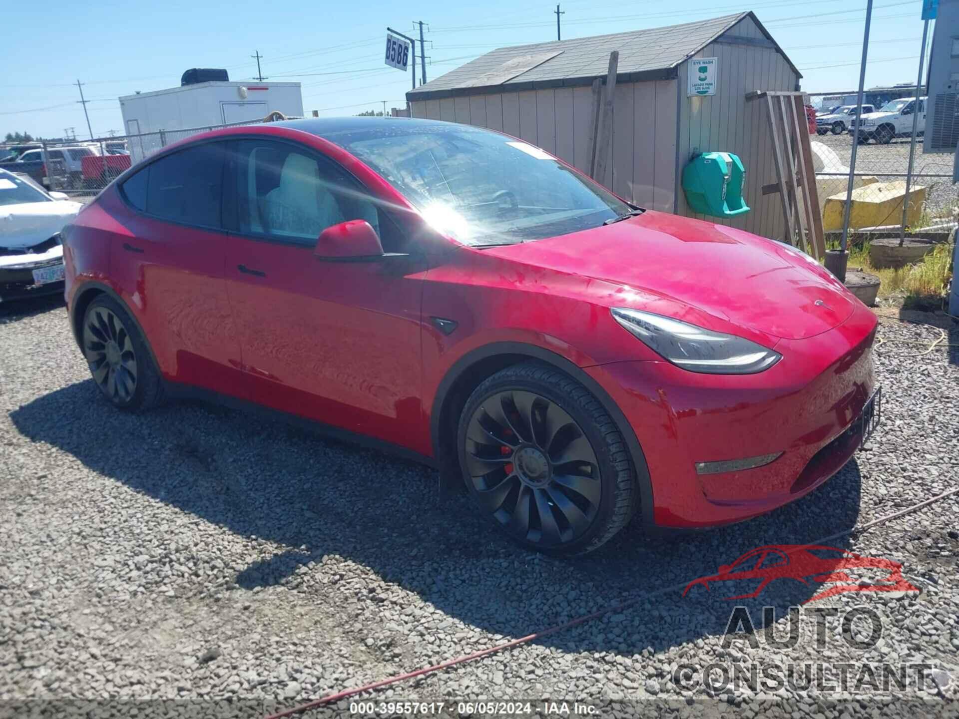 TESLA MODEL Y 2023 - 7SAYGDEF8PF871942