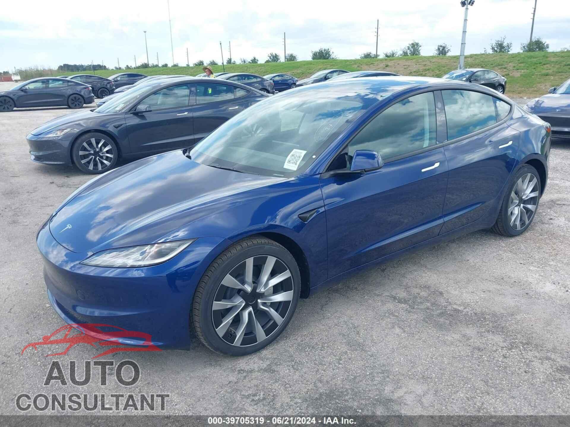 TESLA MODEL 3 2024 - 5YJ3E1EA3RF750254