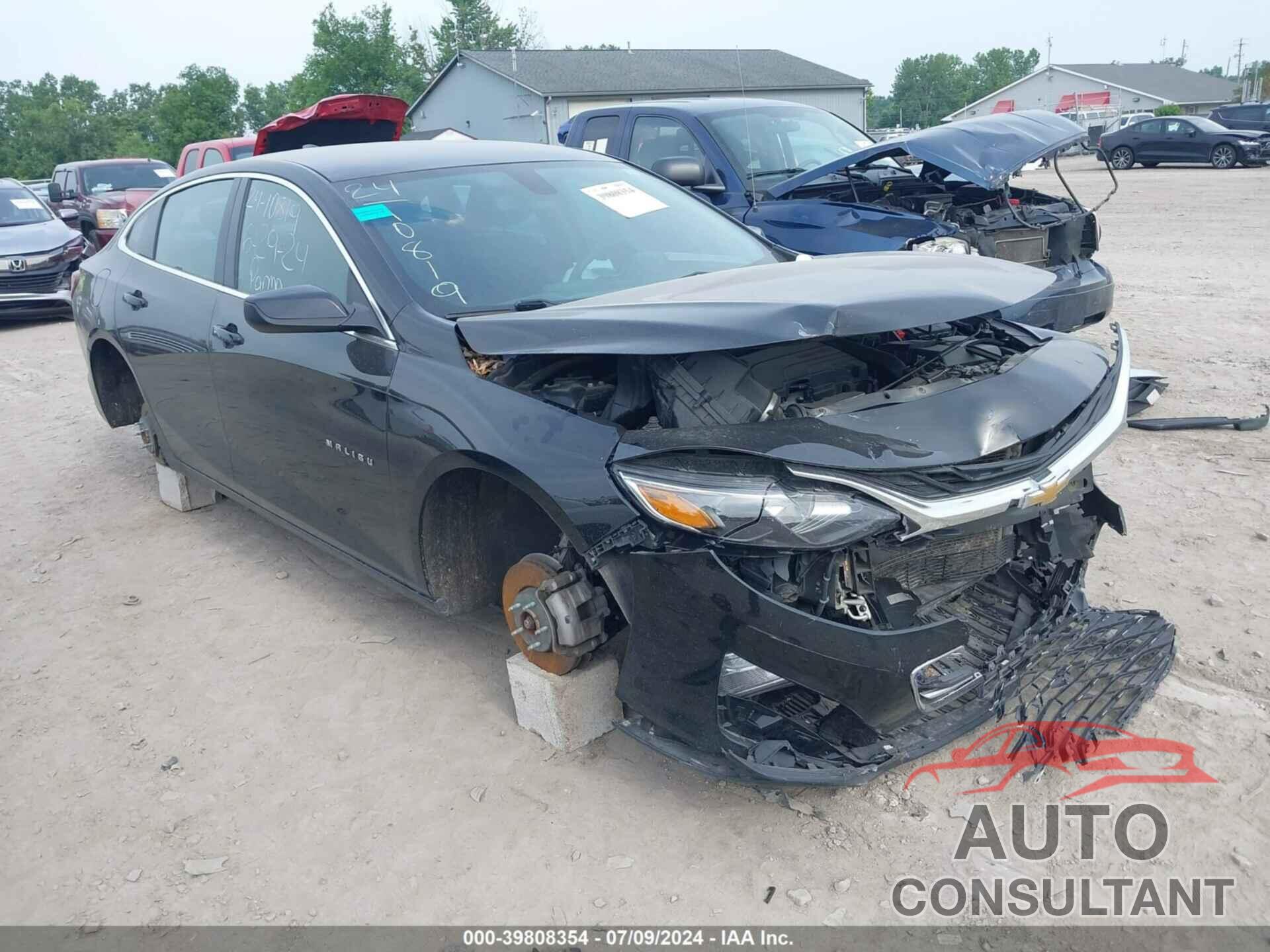 CHEVROLET MALIBU 2021 - 1G1ZD5ST9MF075551