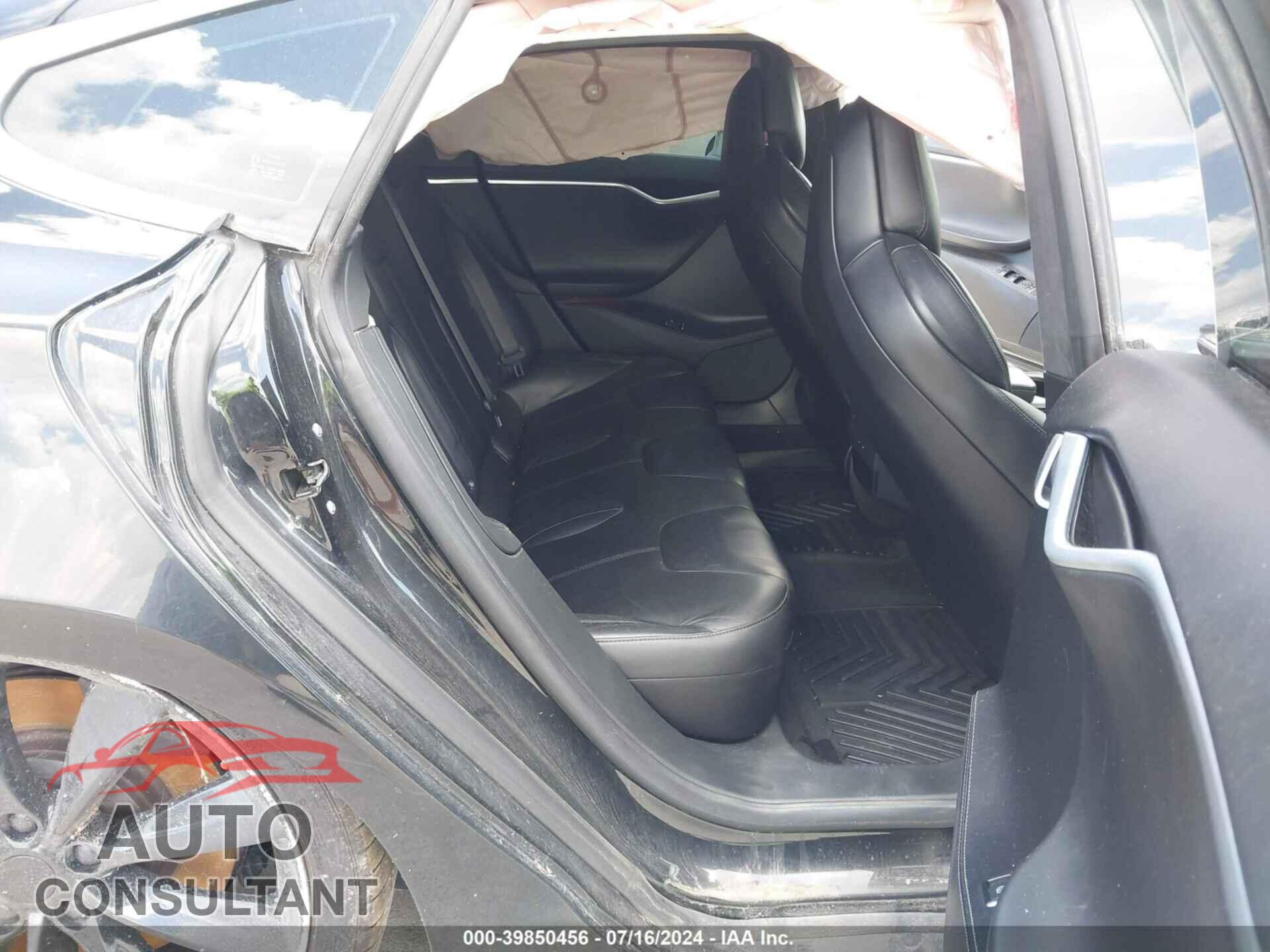 TESLA MODEL S 2017 - 5YJSA1E48HF200158