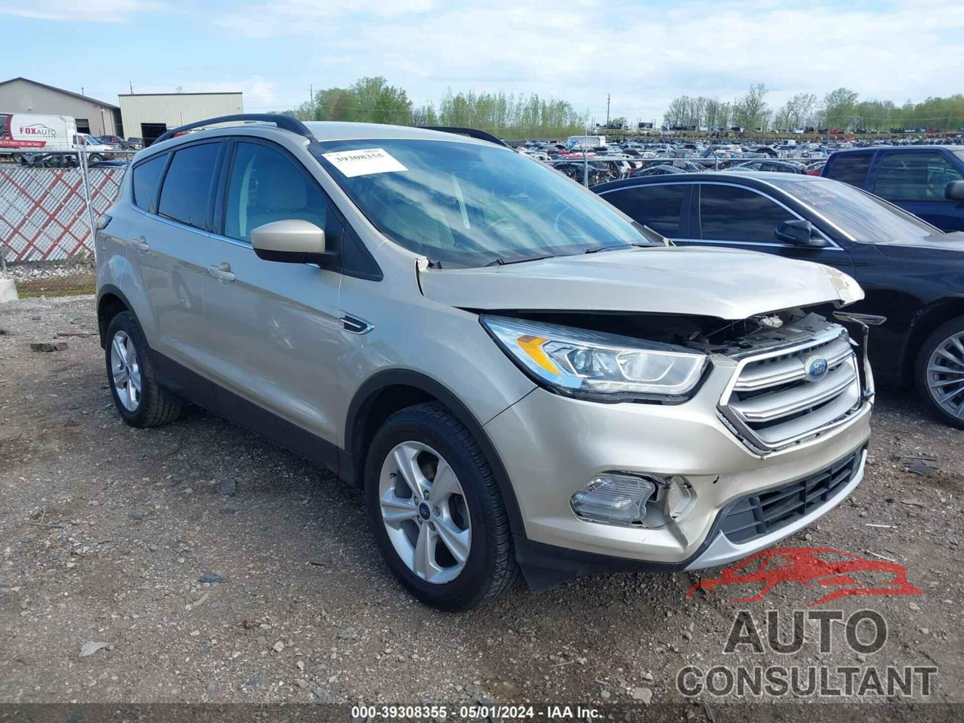 FORD ESCAPE 2017 - 1FMCU0GD8HUE69525