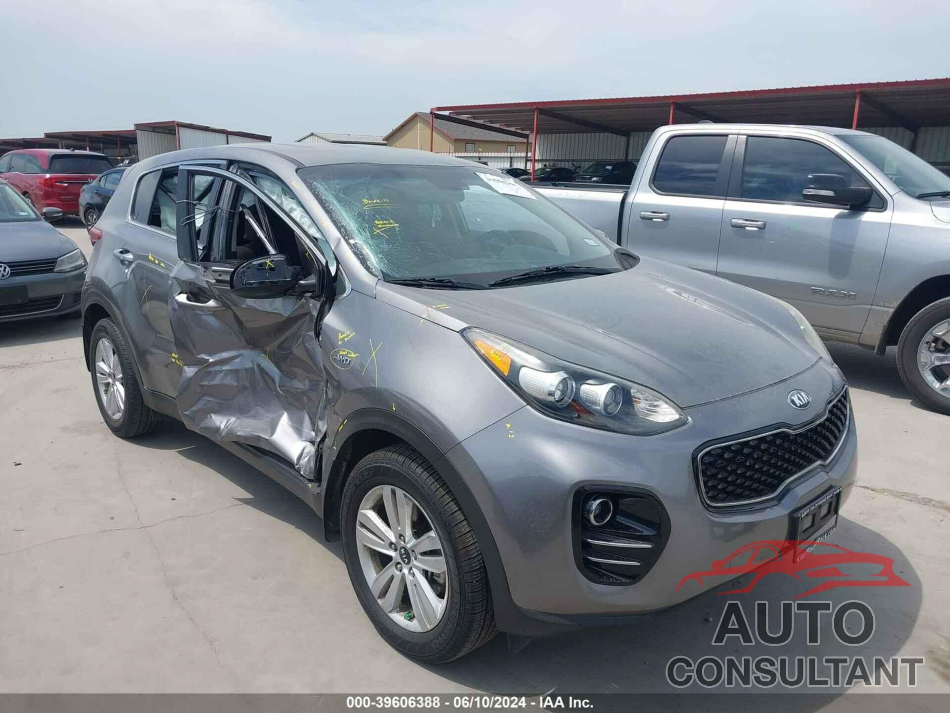 KIA SPORTAGE 2018 - KNDPMCAC7J7488577