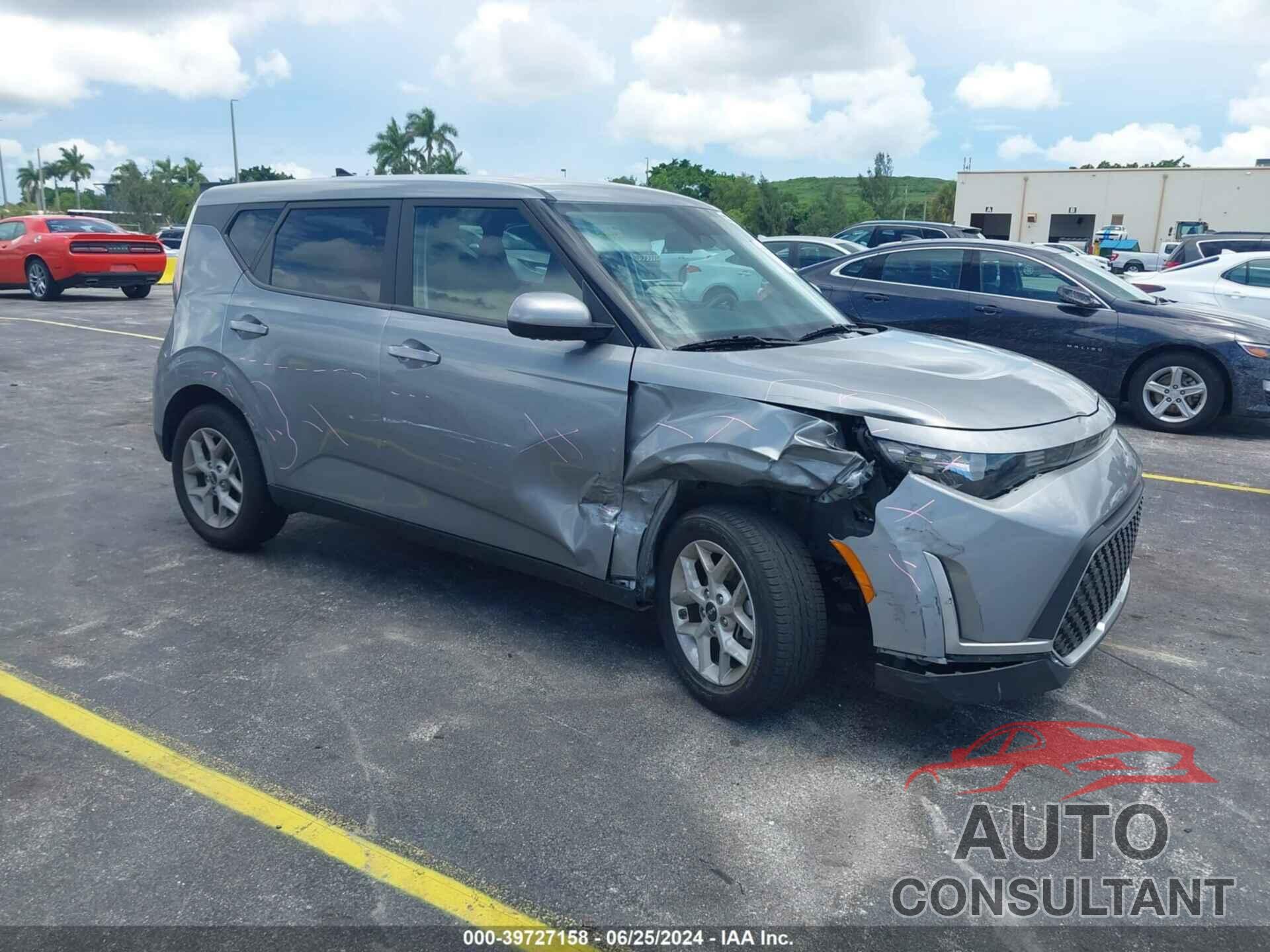 KIA SOUL 2024 - KNDJ23AU5R7898276