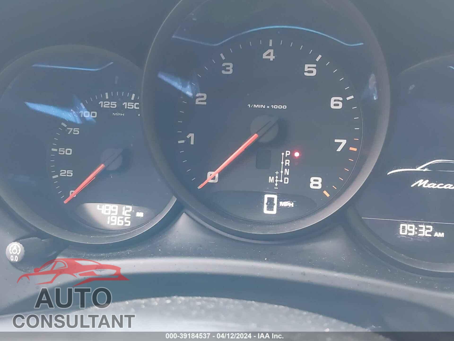 PORSCHE MACAN 2018 - WP1AA2A55JLB01931