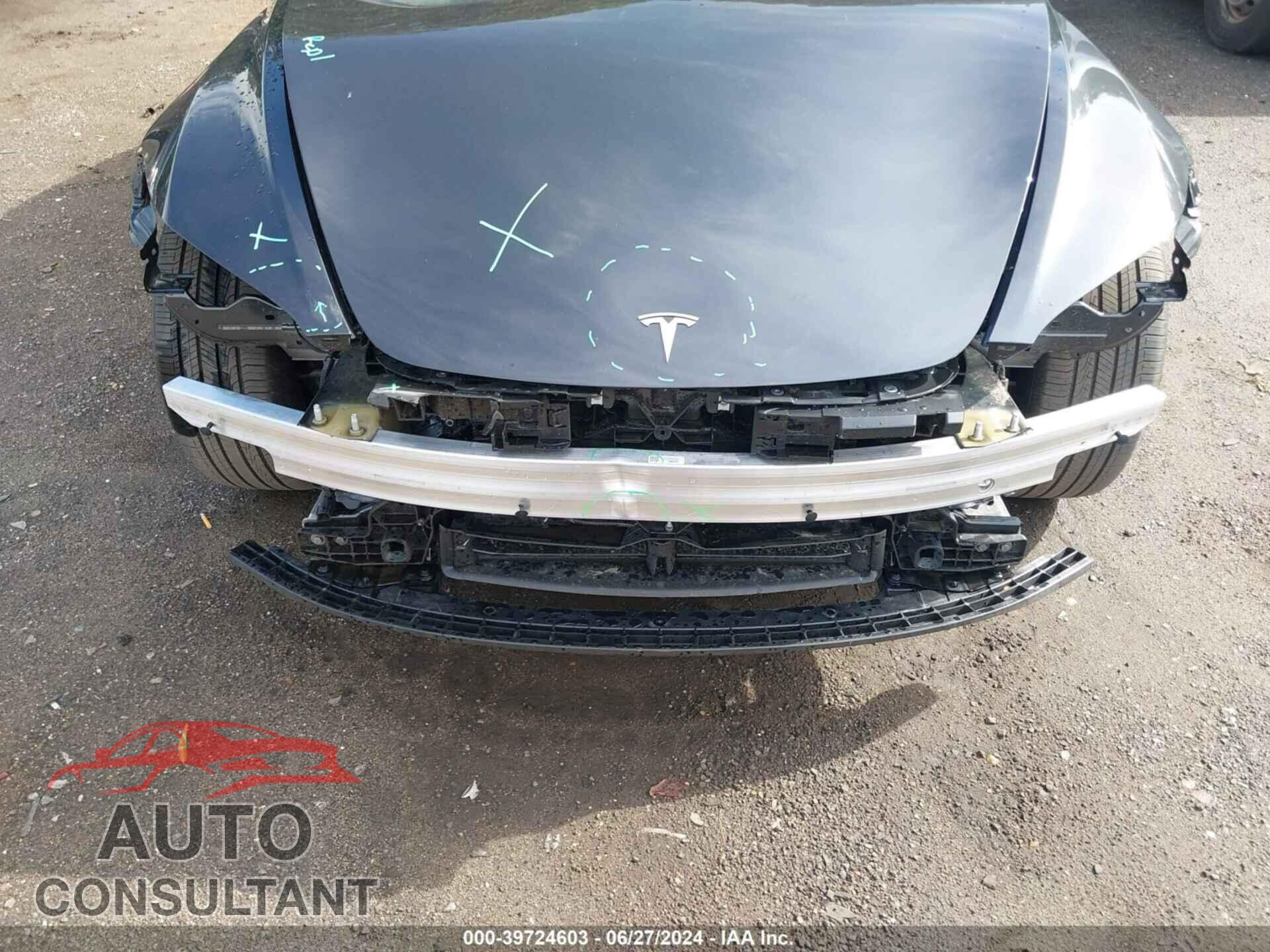 TESLA MODEL 3 2024 - 5YJ3E1EA2RF735860
