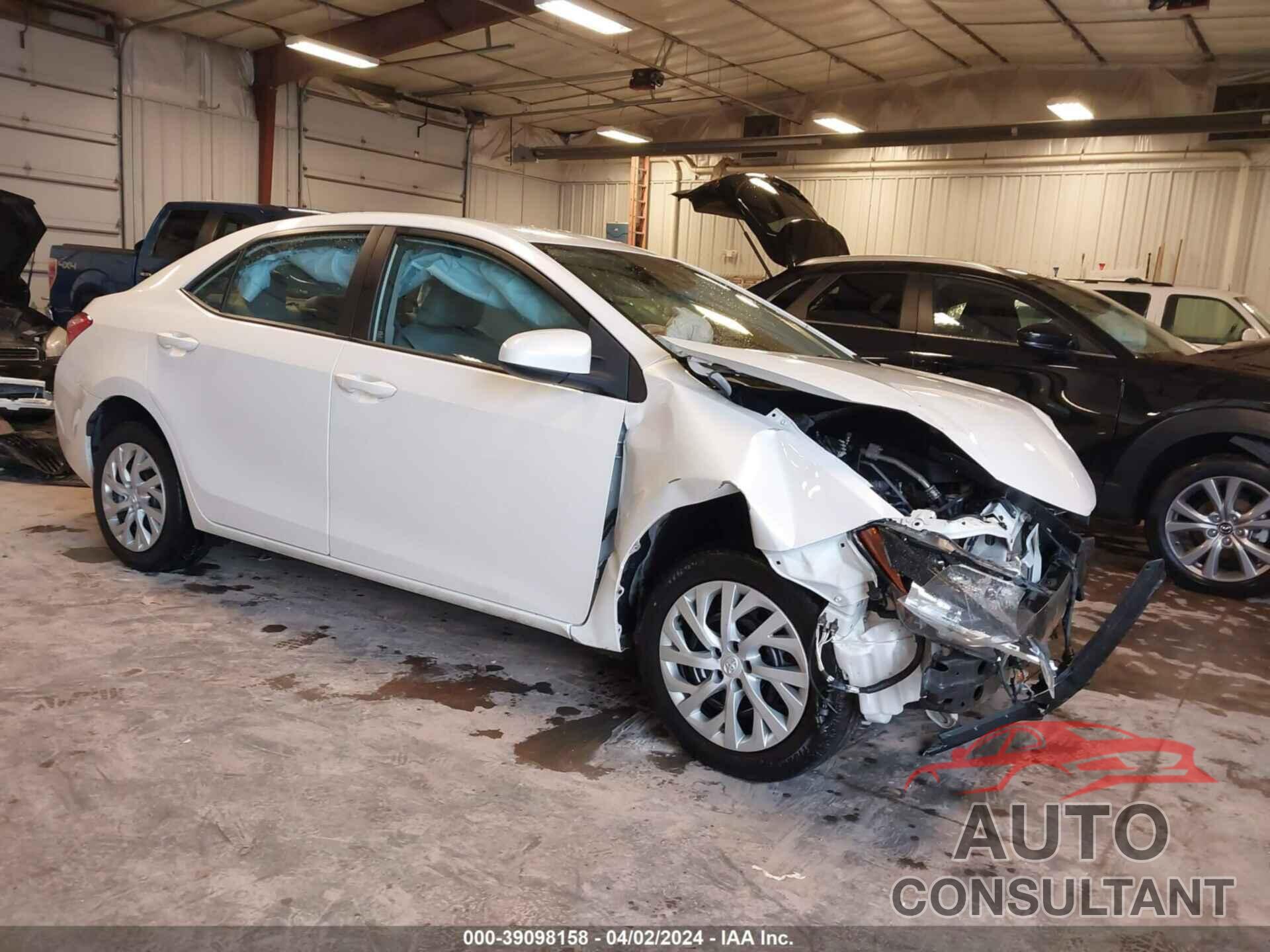 TOYOTA COROLLA 2017 - 5YFBURHE3HP702008