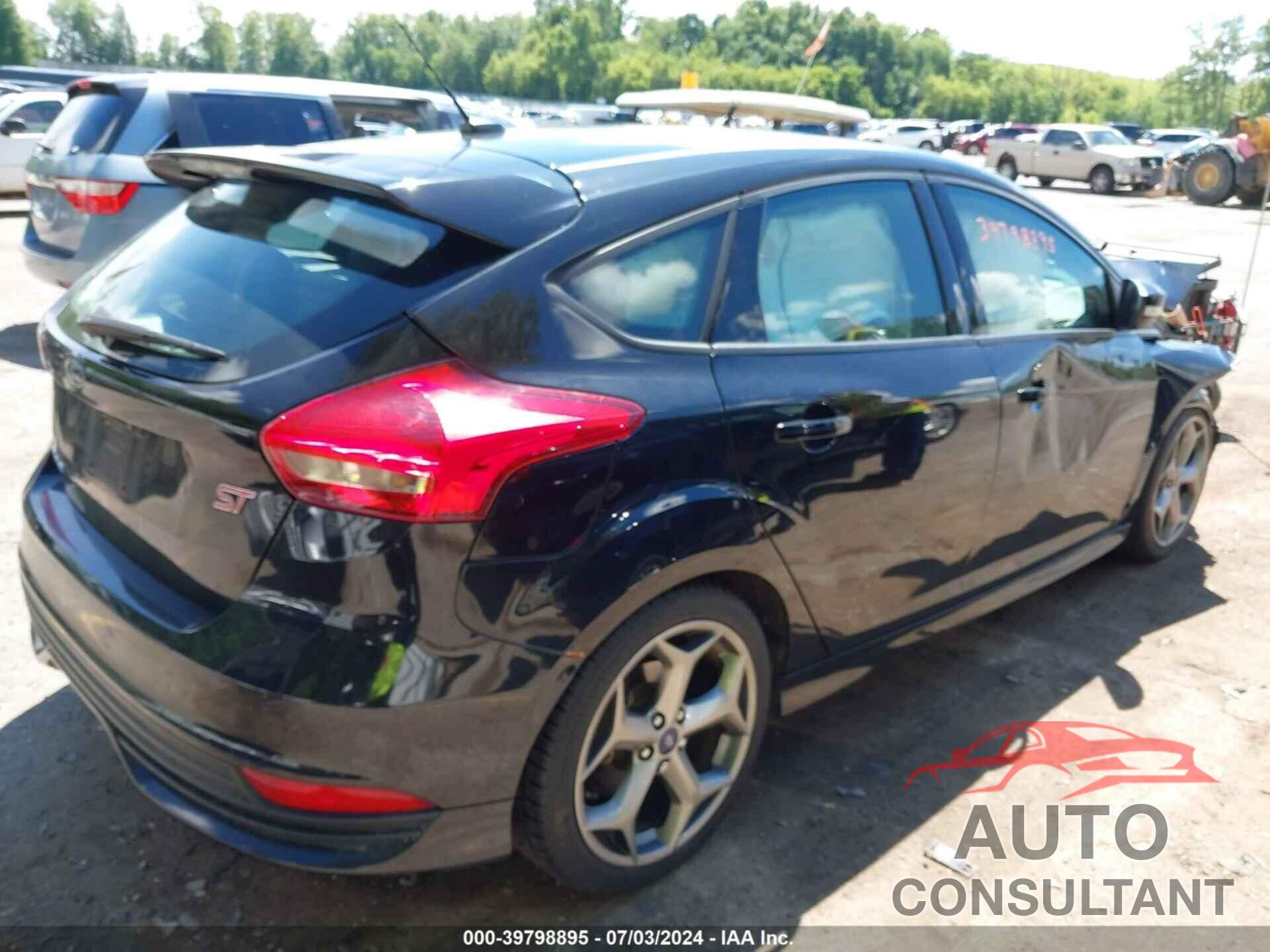 FORD FOCUS ST 2017 - 1FADP3L92HL347077